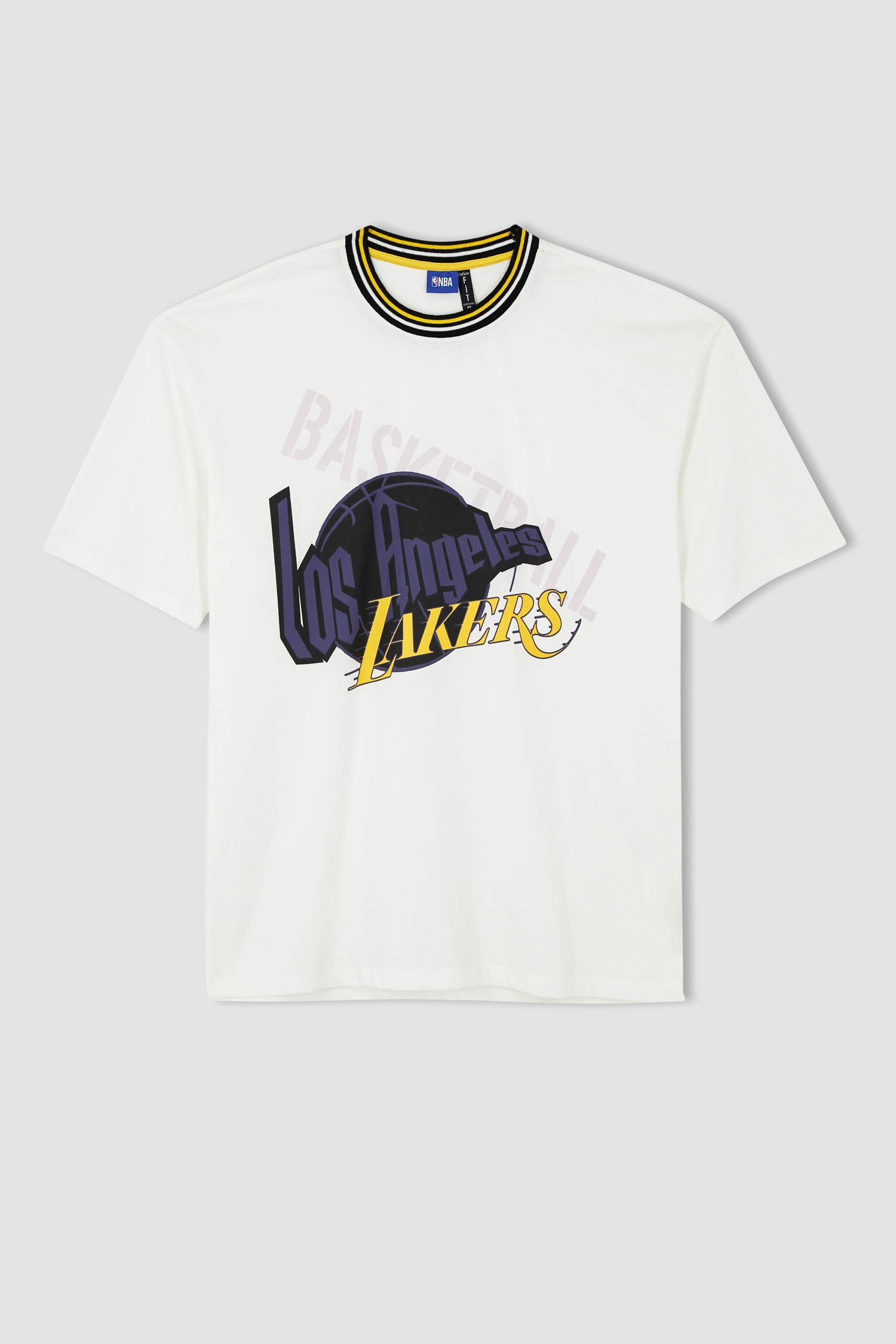 Defacto NBA Los Angeles Lakers Lisanslı Oversize Fit Kısa Kollu Pamuklu Penye Tişört. 6