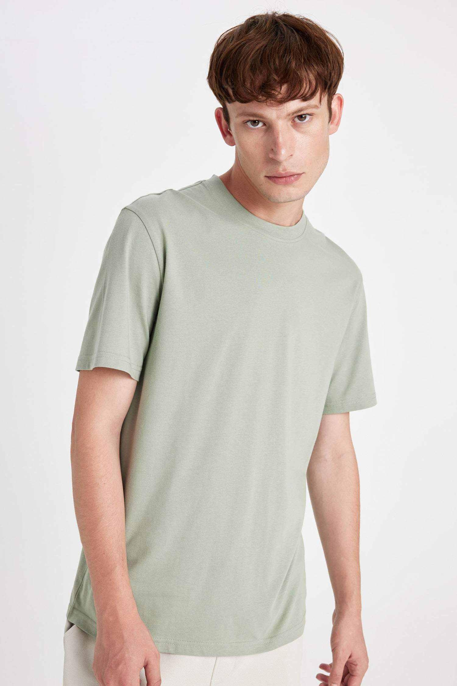 %100 Pamuk New Regular Fit Bisiklet Yaka Basic Düz Kısa Kollu Tişört