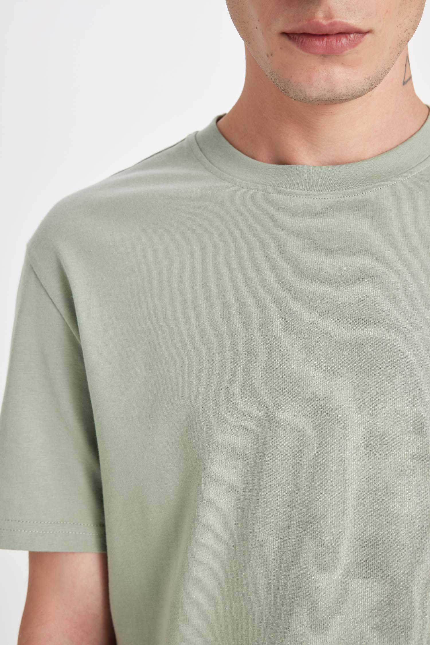 %100 Pamuk New Regular Fit Bisiklet Yaka Basic Düz Kısa Kollu Tişört