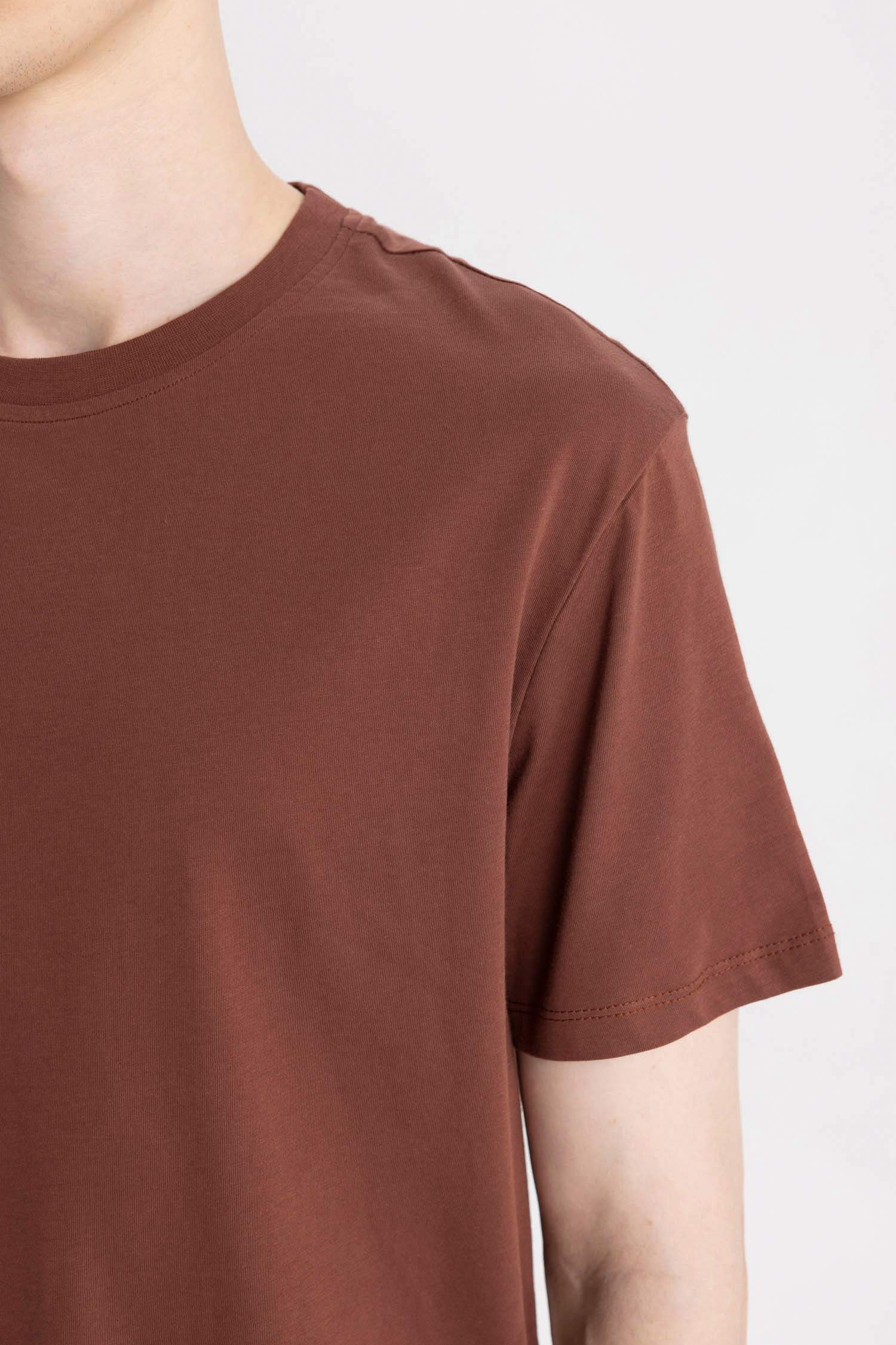 تيشيرت قصة عادية بياخة مستديرة