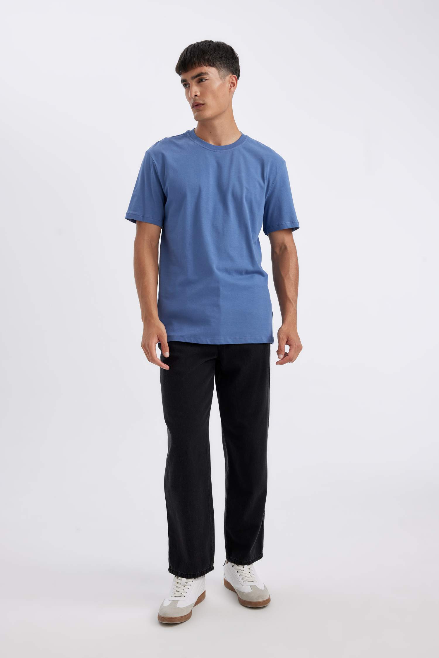 New Regular Fit Crew Neck Basic Short Sleeve T-Shirt