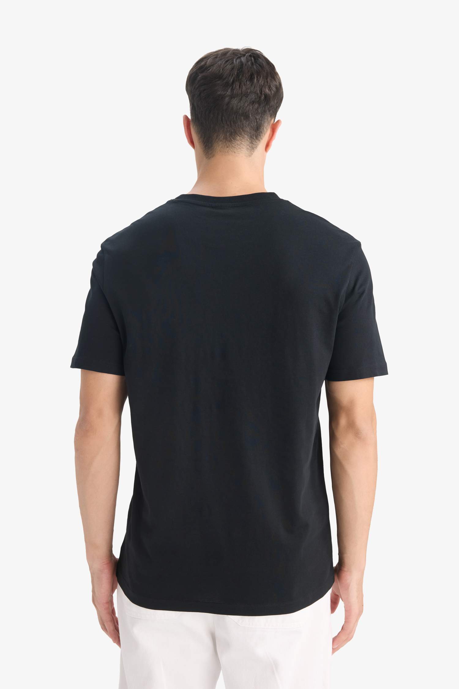 %100 Pamuk New Regular Fit Bisiklet Yaka Basic Düz Kısa Kollu Siyah Tişört