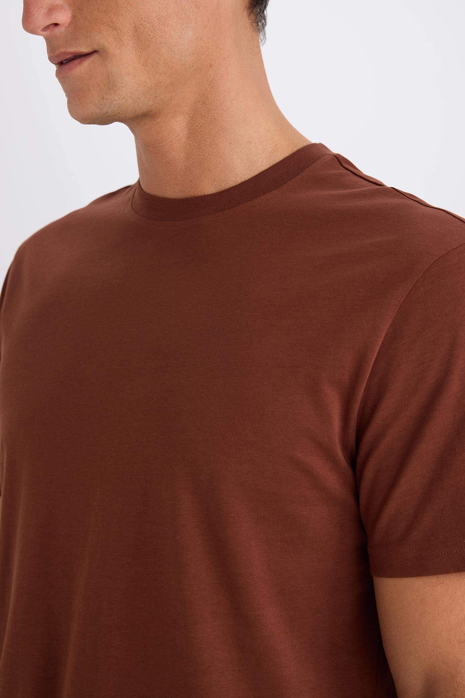 تيشيرت نص ردن سادة قصة عادية بياخة مستديرة