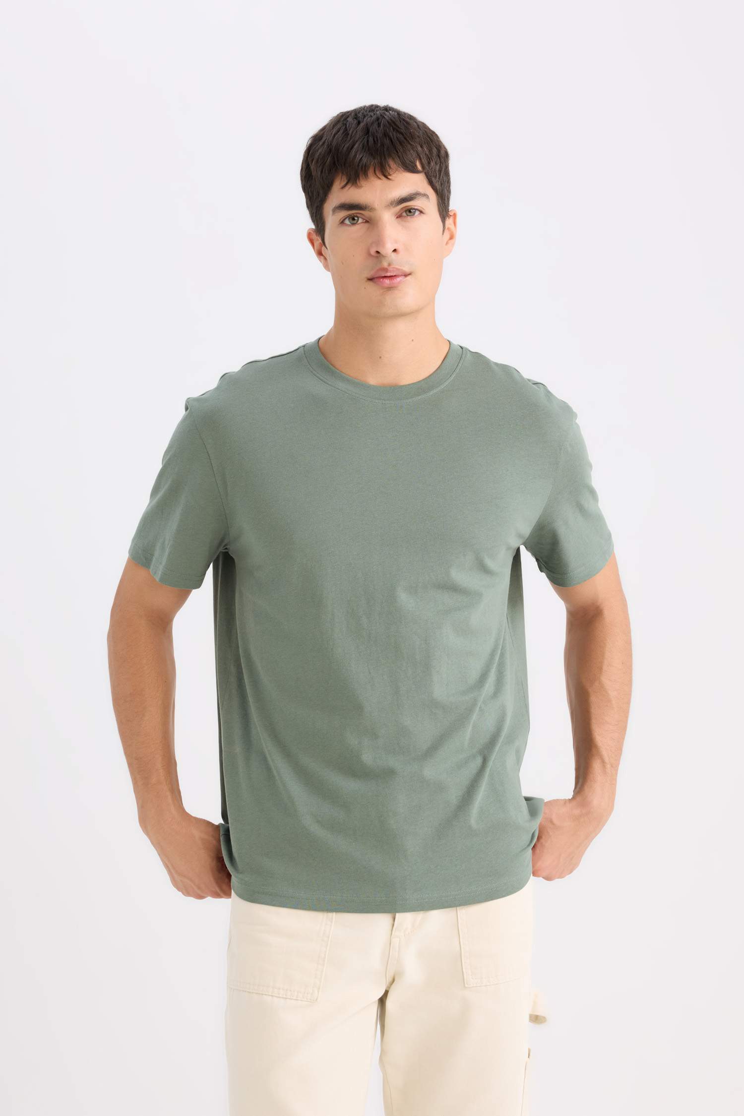 %100 Pamuk New Regular Fit Bisiklet Yaka Basic Düz Kısa Kollu Tişört