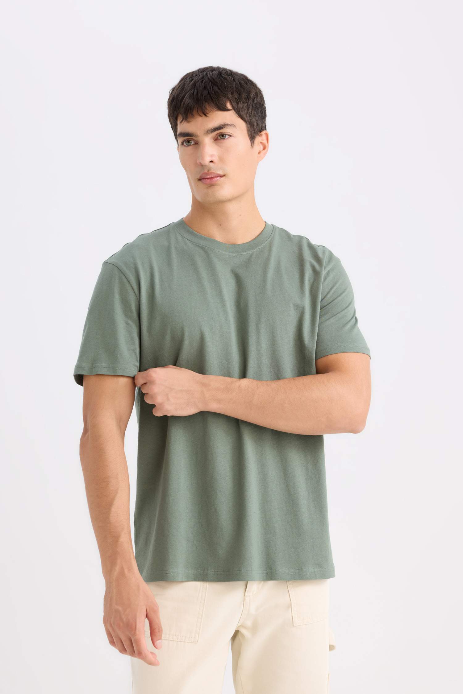 %100 Pamuk New Regular Fit Bisiklet Yaka Basic Düz Kısa Kollu Tişört