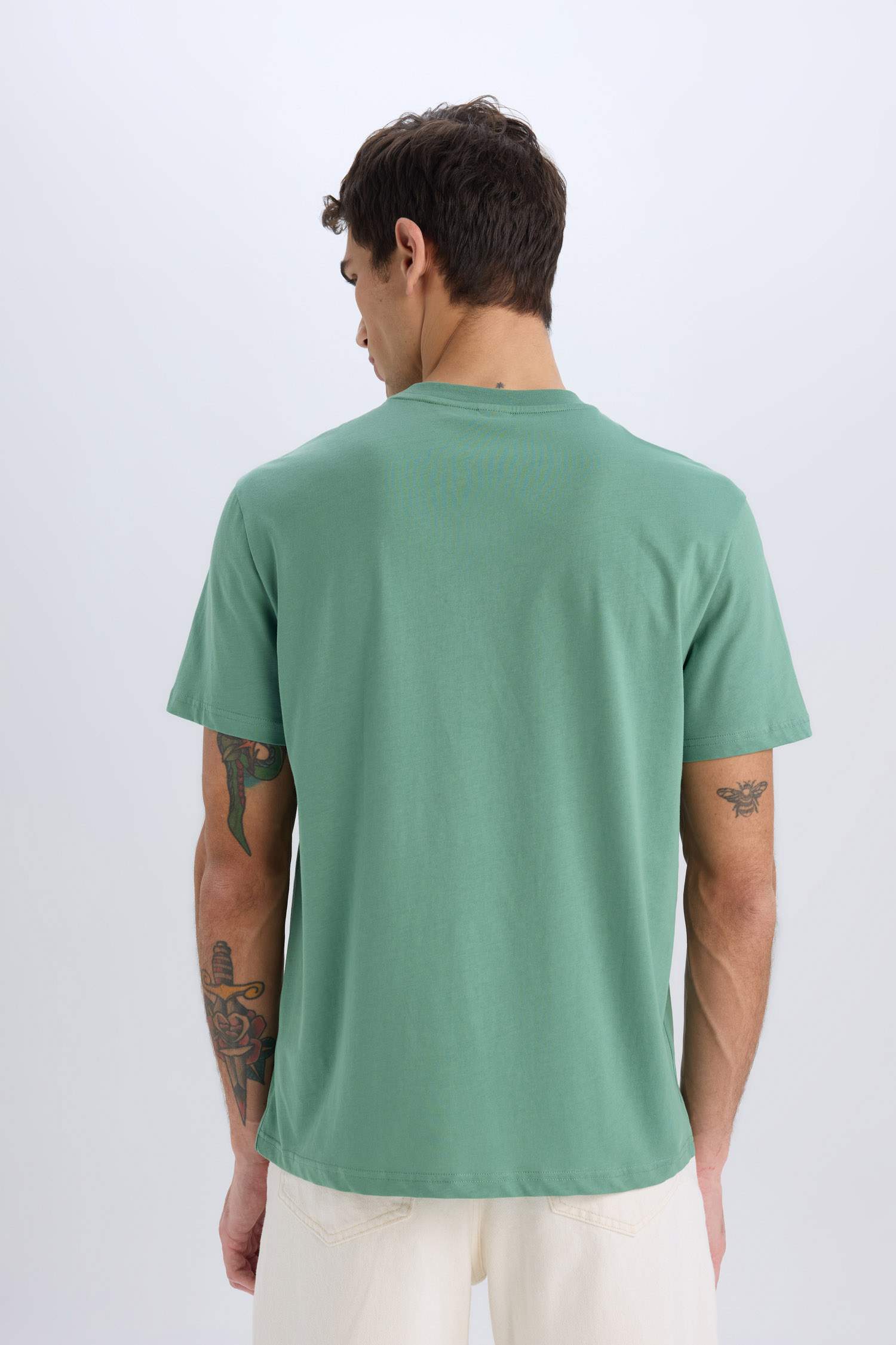 %100 Pamuk New Regular Fit Bisiklet Yaka Basic Düz Kısa Kollu Tişört