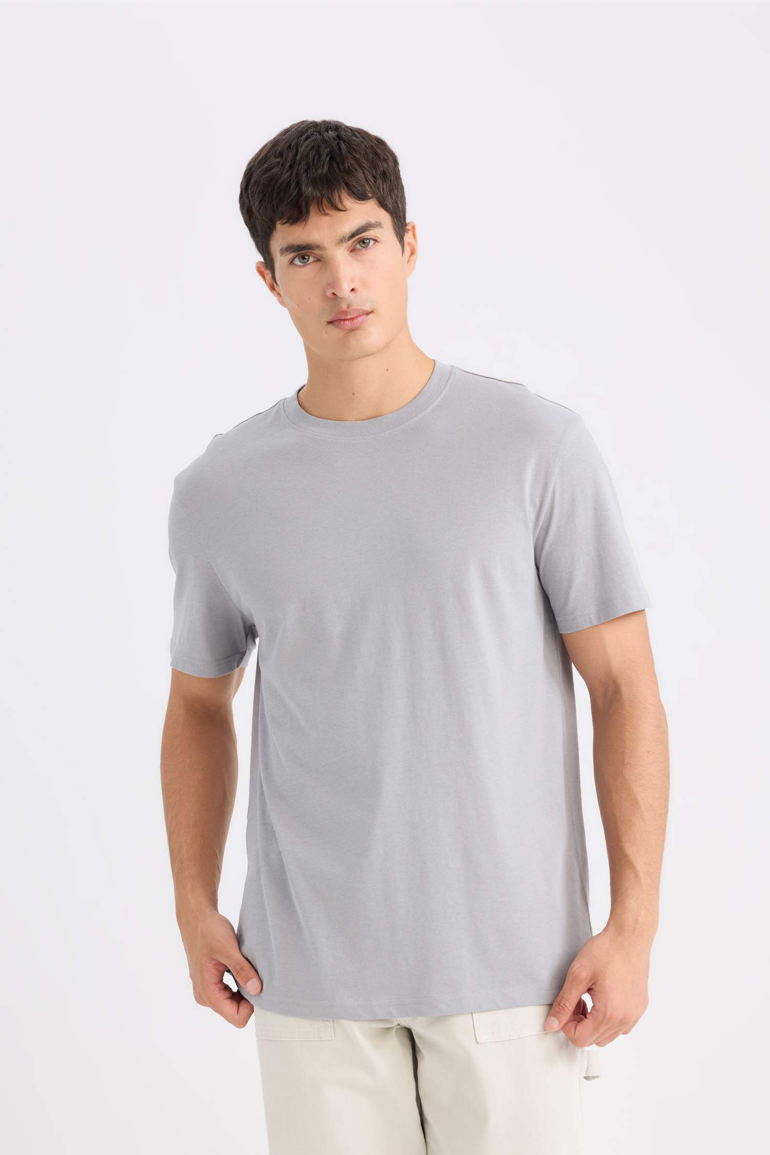 New Regular Fit Crew Neck Short Sleeve T-Shirt