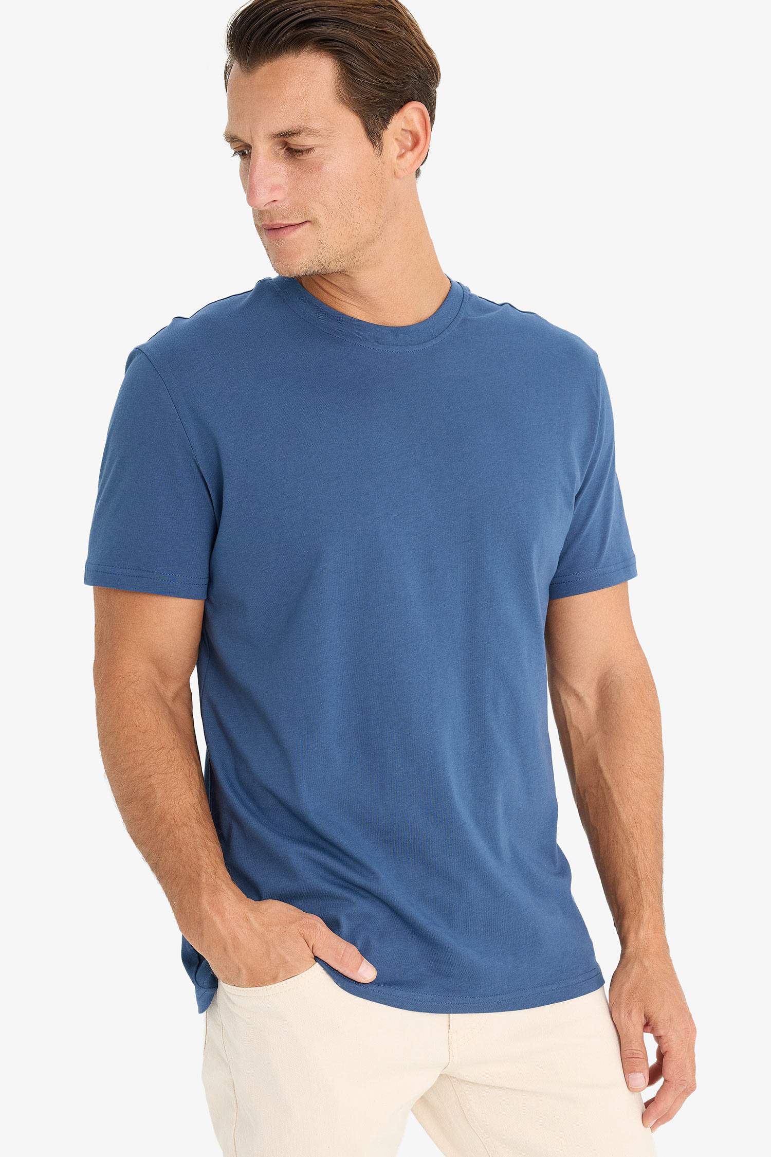 %100 Pamuk New Regular Fit Bisiklet Yaka Basic Düz Kısa Kollu Tişört