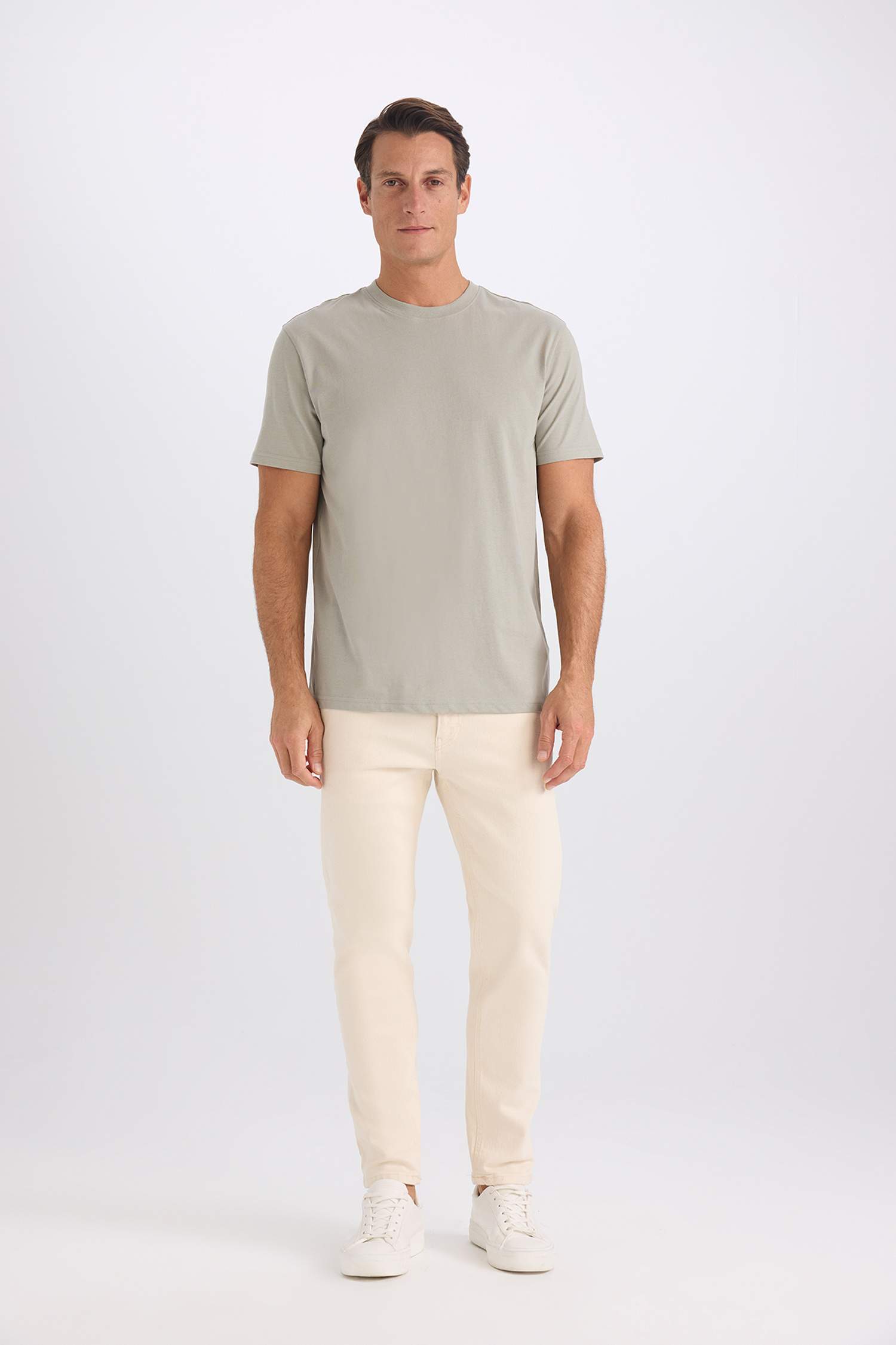 %100 Pamuk New Regular Fit Bisiklet Yaka Basic Düz Kısa Kollu Tişört