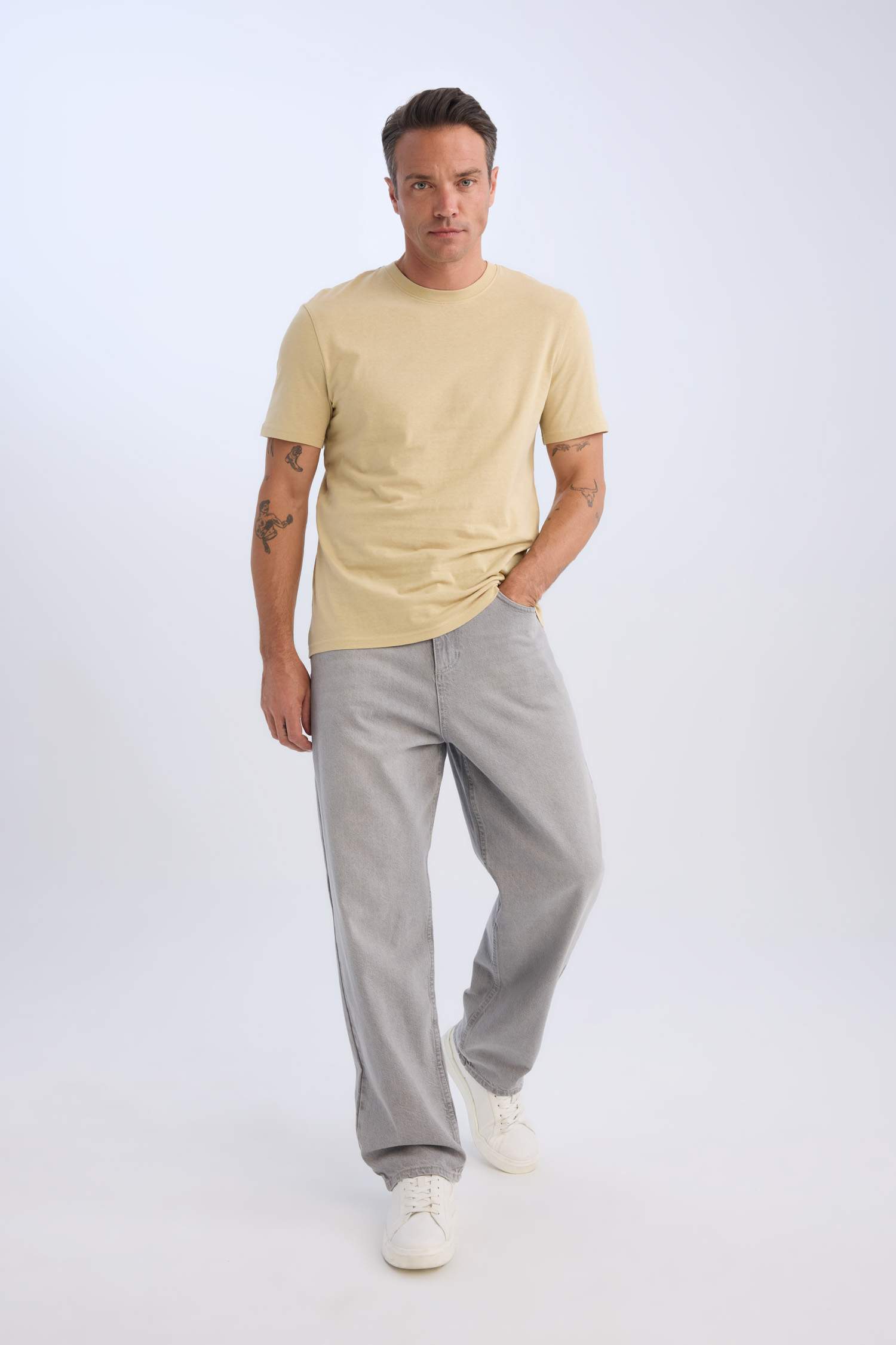 %100 Pamuk New Regular Fit Bisiklet Yaka Basic Düz Kısa Kollu Tişört