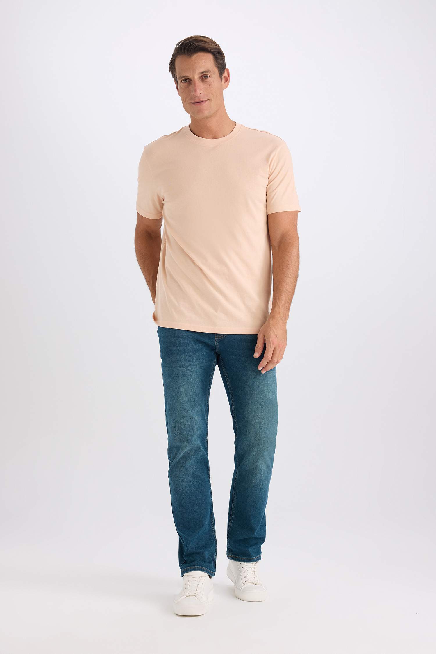 %100 Pamuk New Regular Fit Bisiklet Yaka Basic Düz Kısa Kollu Tişört