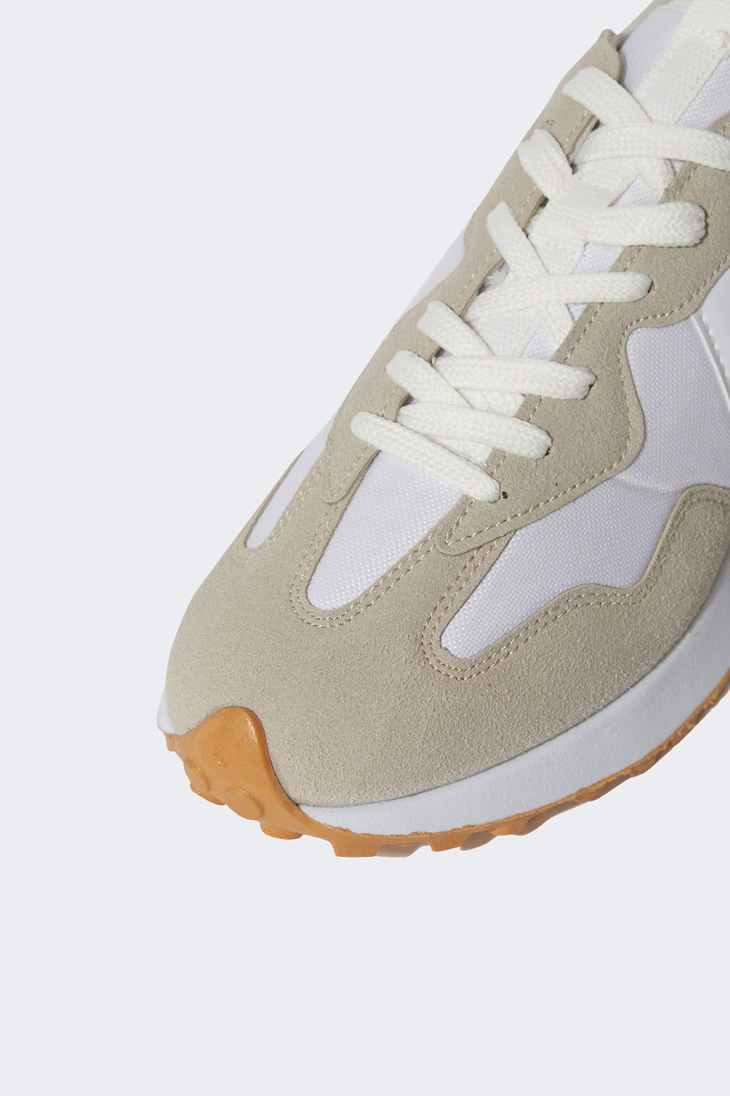 Chaussures de sport à lacets sous licence NASA