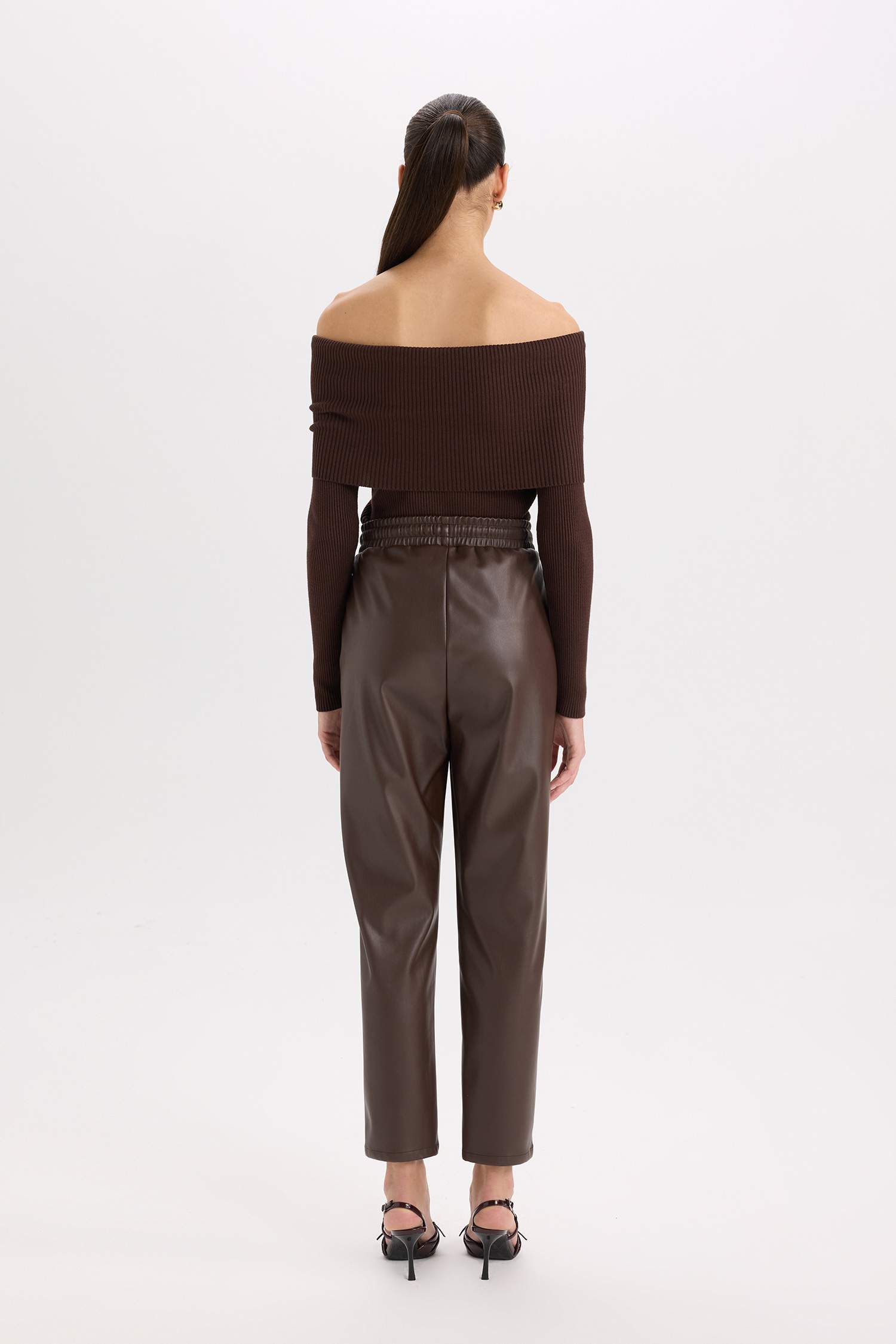 Jogger Fit Cepli Yüksek Bel Standart Paça Suni Deri Pantolon