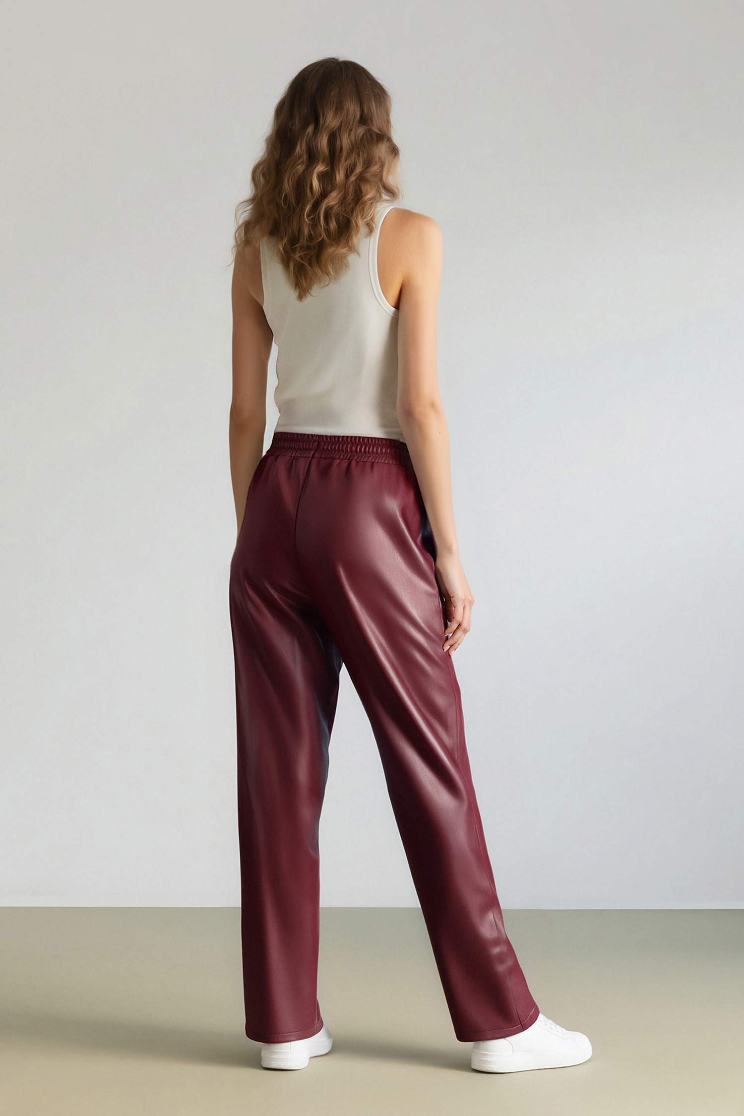 Jogger Cepli Yüksek Bel Standart Paça Suni Deri Pantolon