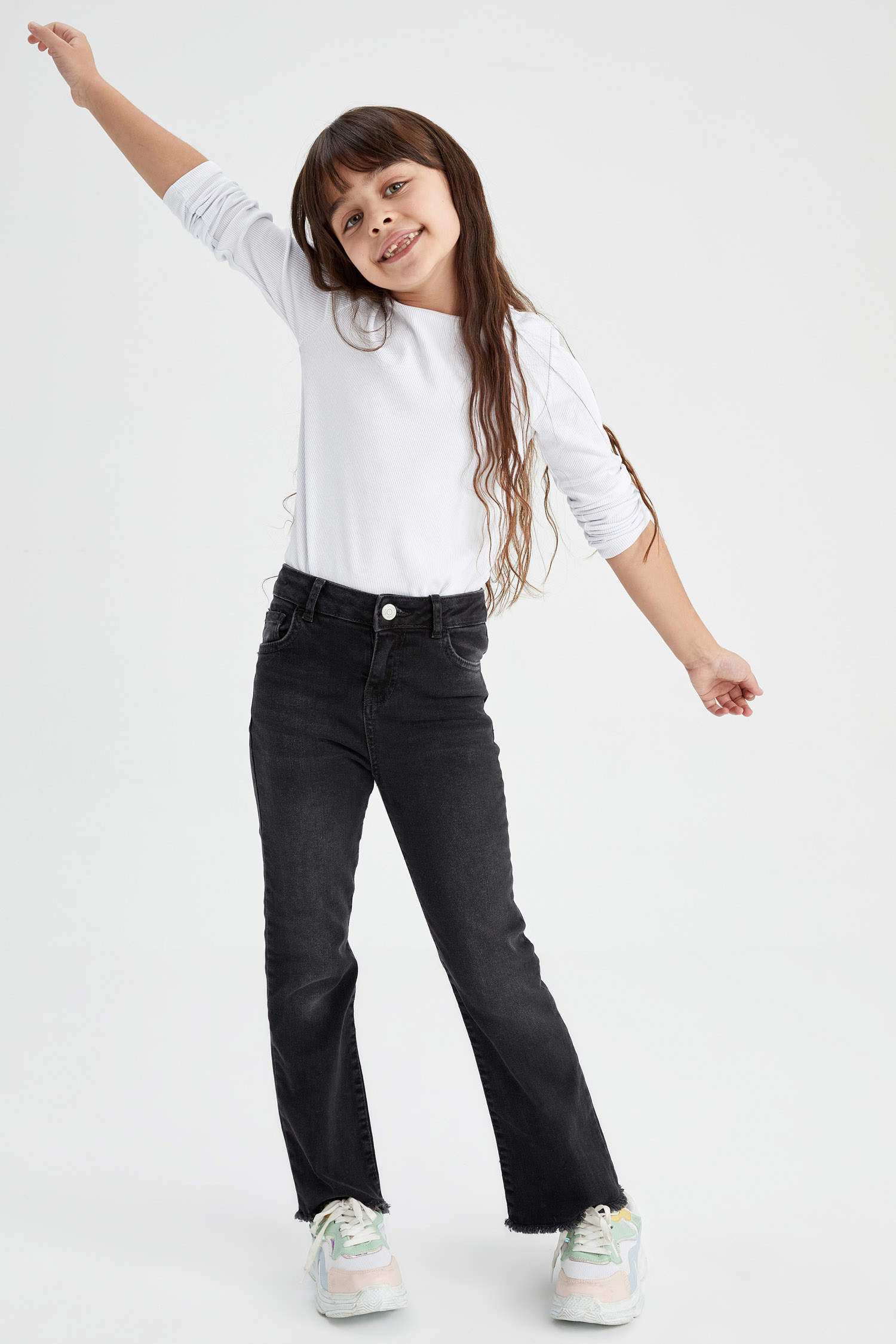 Anthracite GIRLS & TEENS Jean Trousers 2539799 | DeFacto