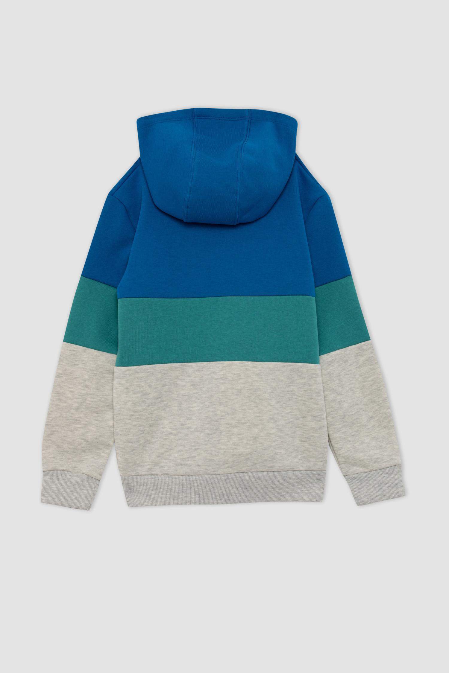 سويت شيرت ولادي بغطاء رأس