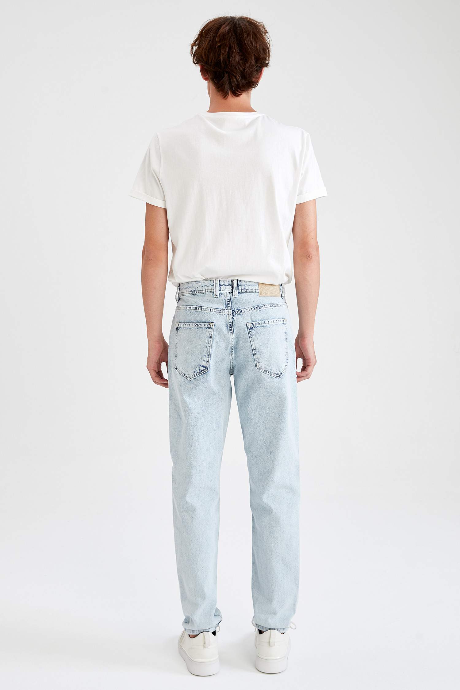 tapered bootcut jeans