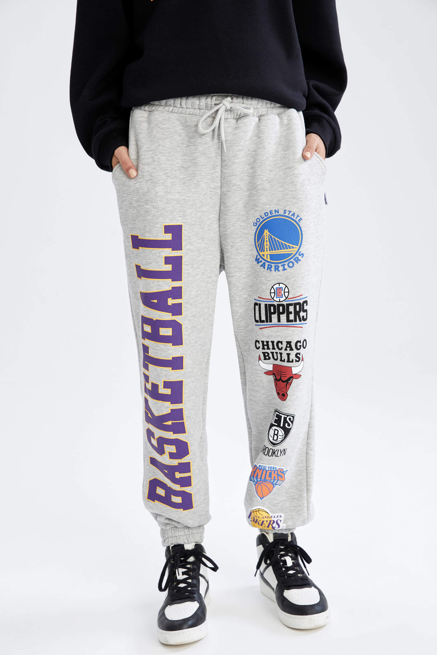 Grey Woman NBA Licensed Soft Feathered Relax Fit Jogger Sweatpants