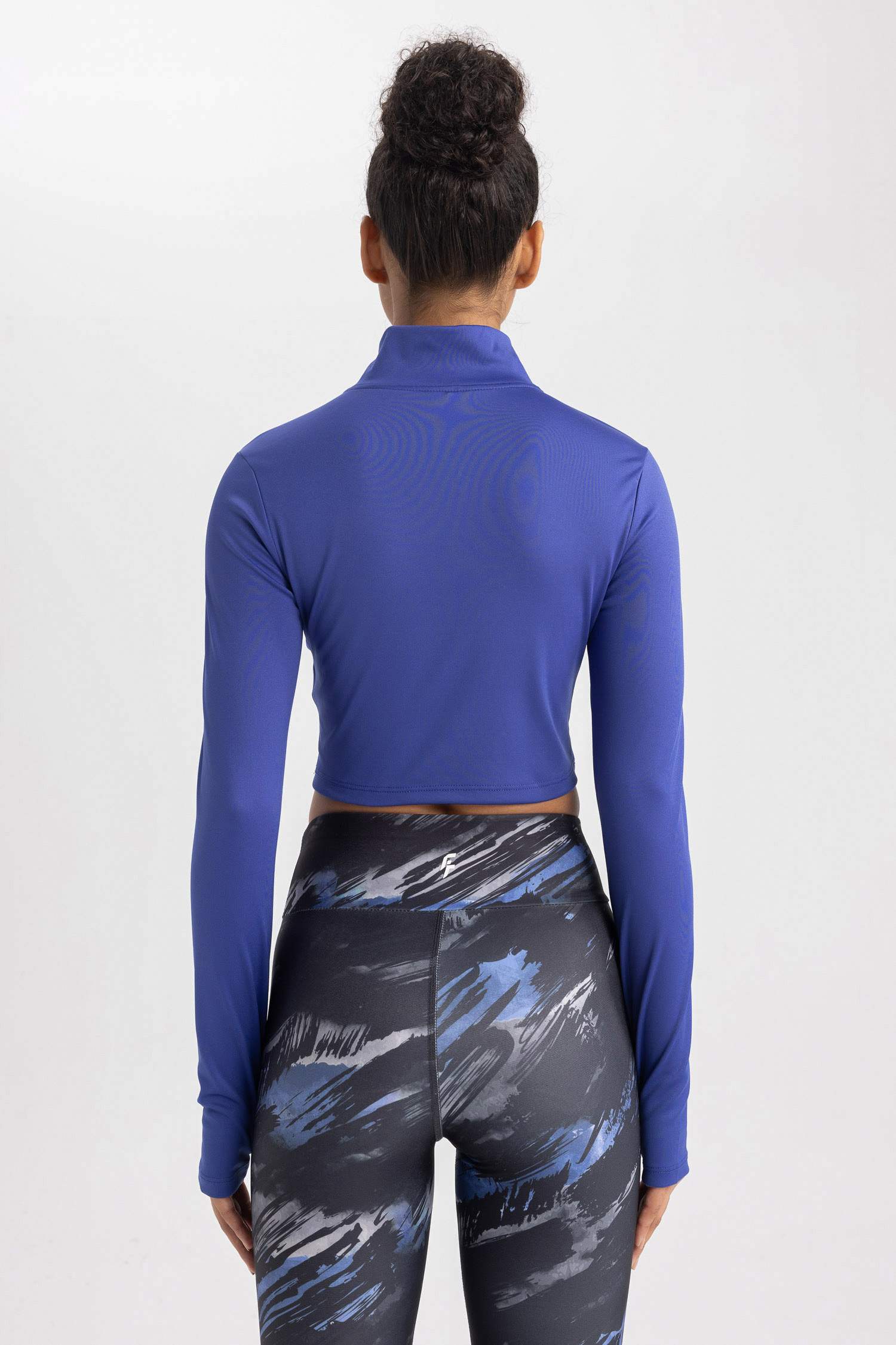 تيشيرت كم طويل سليم فيت