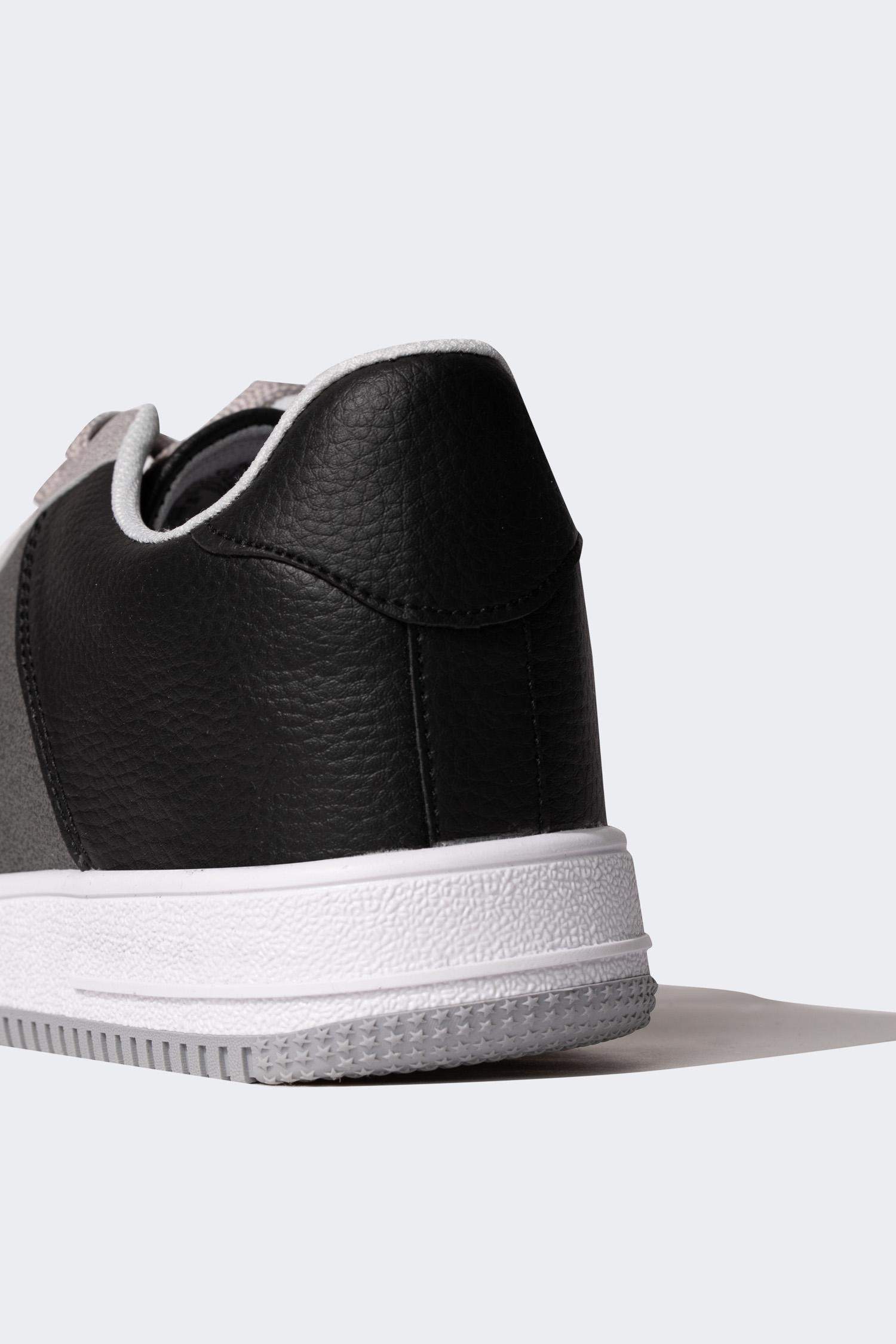 سنيكرز رجالي جلد صناعي بكعب مسطح برباط