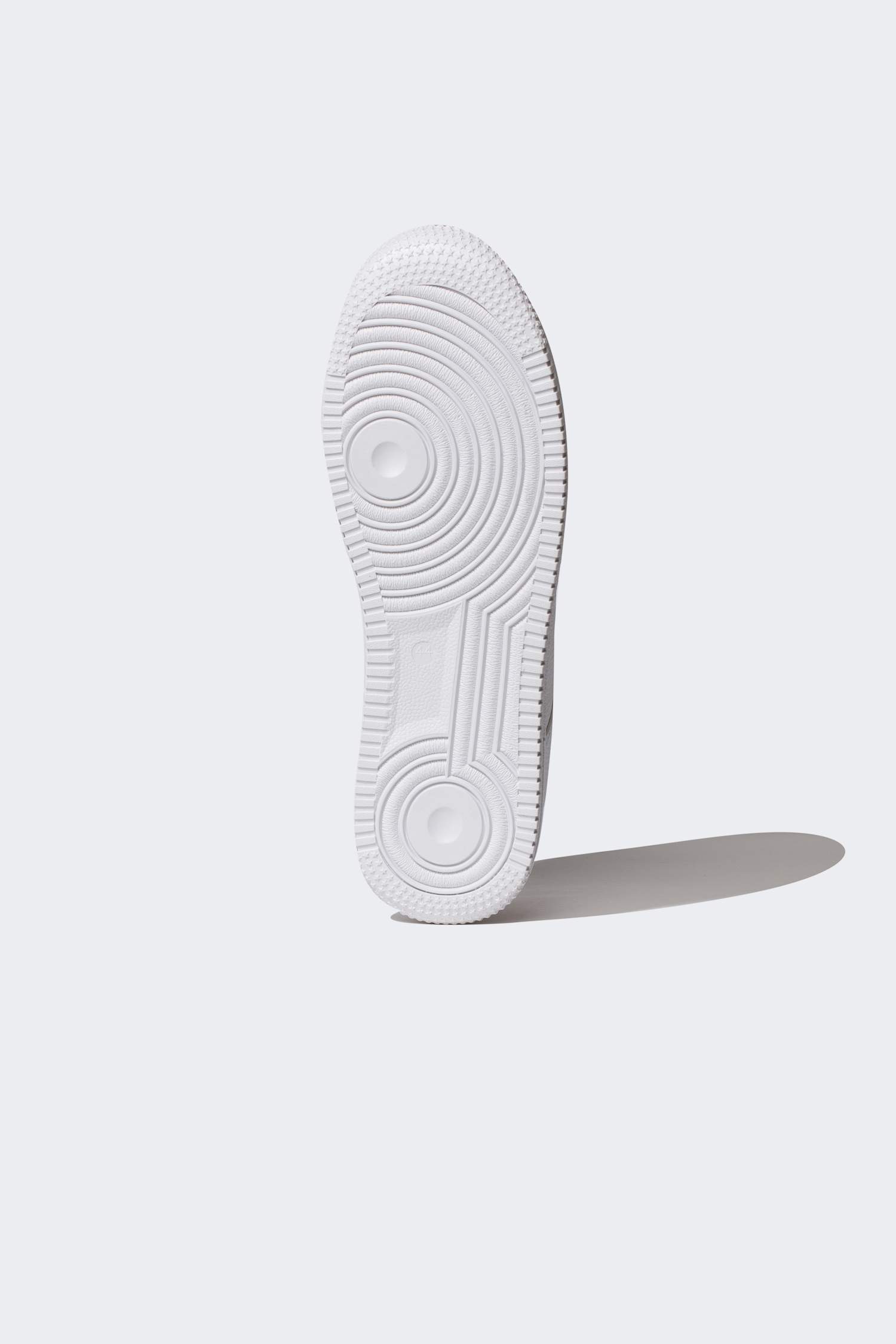 سنيكرز رجالي جلد صناعي برباط