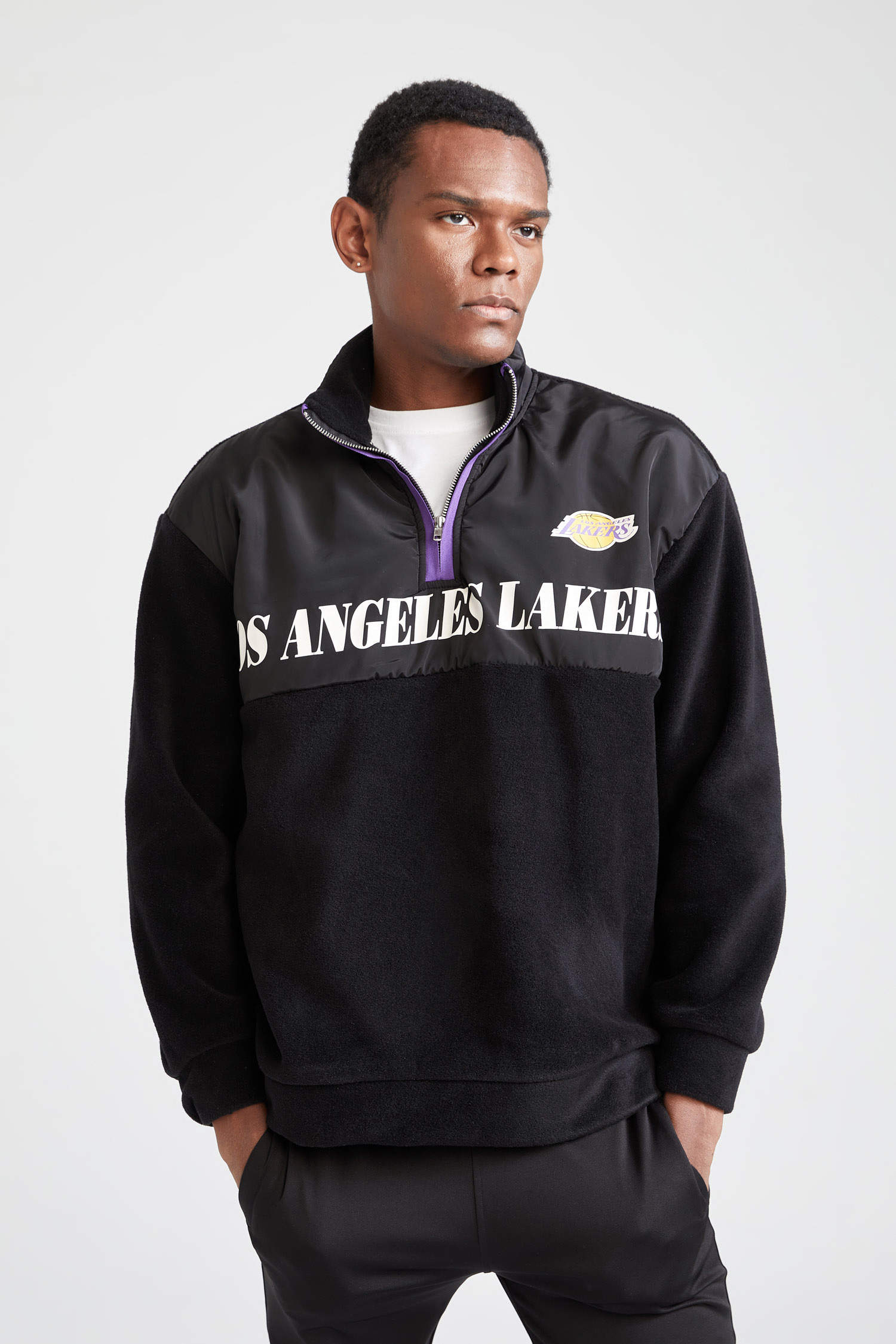 Defacto Fit NBA Los Angeles Lakers Oversize Fit Dik Yaka Polar Sweatshirt. 1