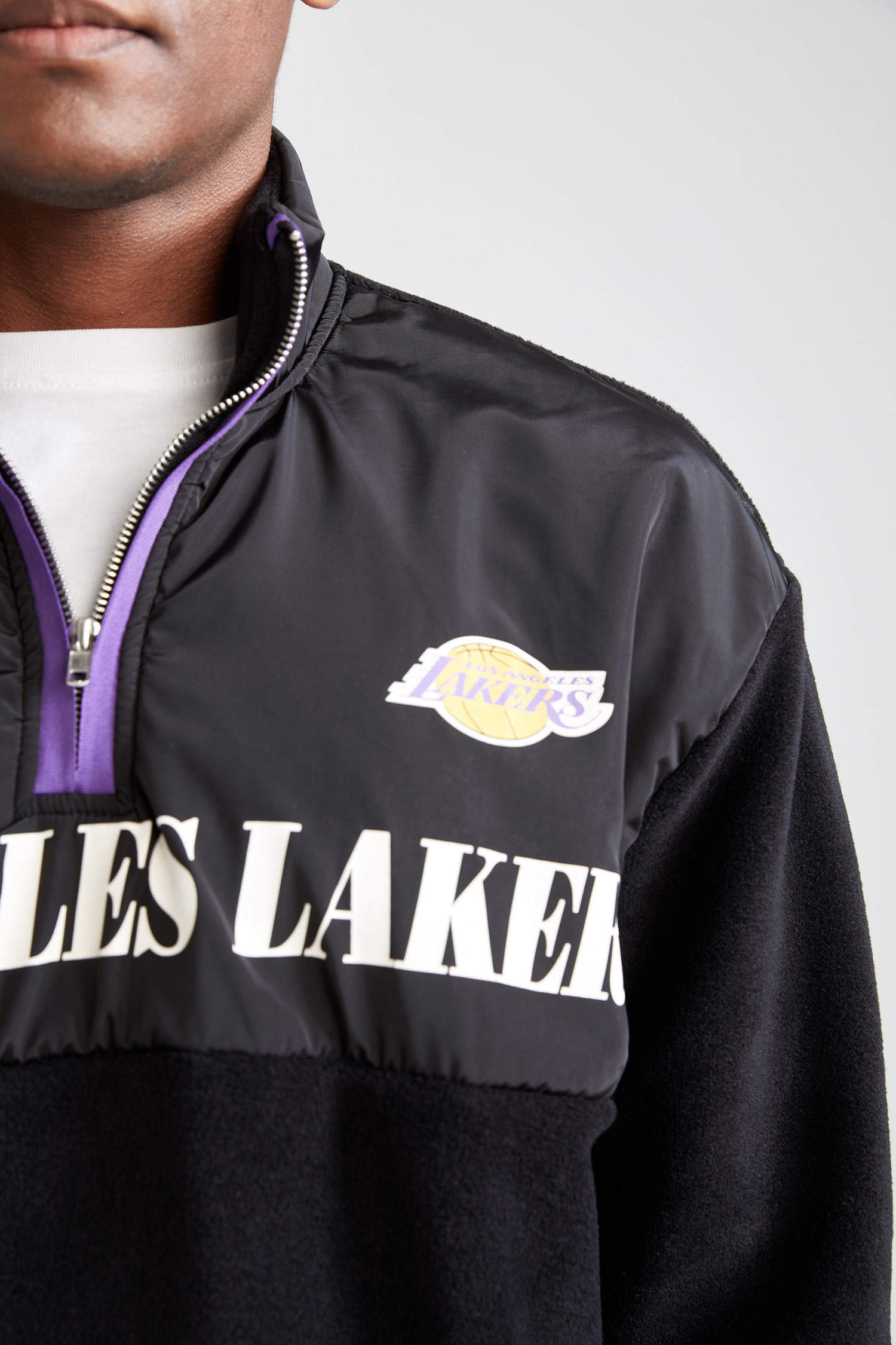 Defacto Fit NBA Los Angeles Lakers Oversize Fit Dik Yaka Polar Sweatshirt. 4
