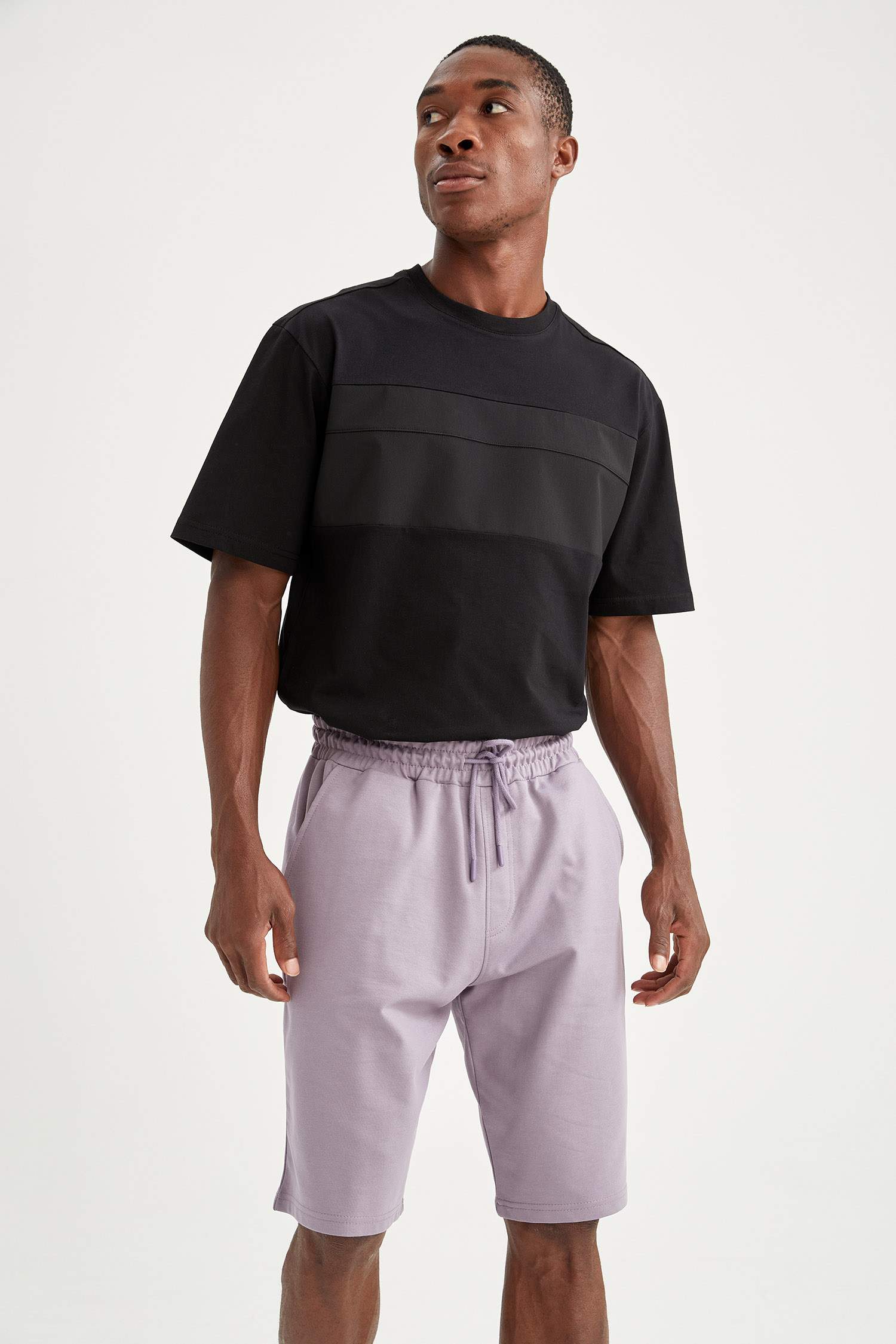 Purple MAN Regular Fit Basic Shorts 2179669 | DeFacto