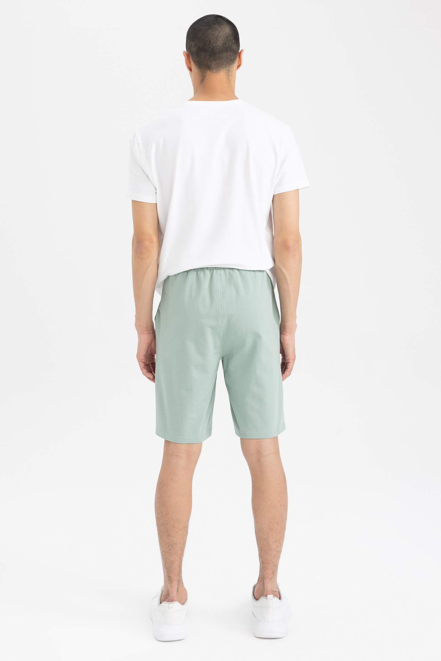 Green MEN Regular Fit LaceUp Shorts 2803230 DeFacto