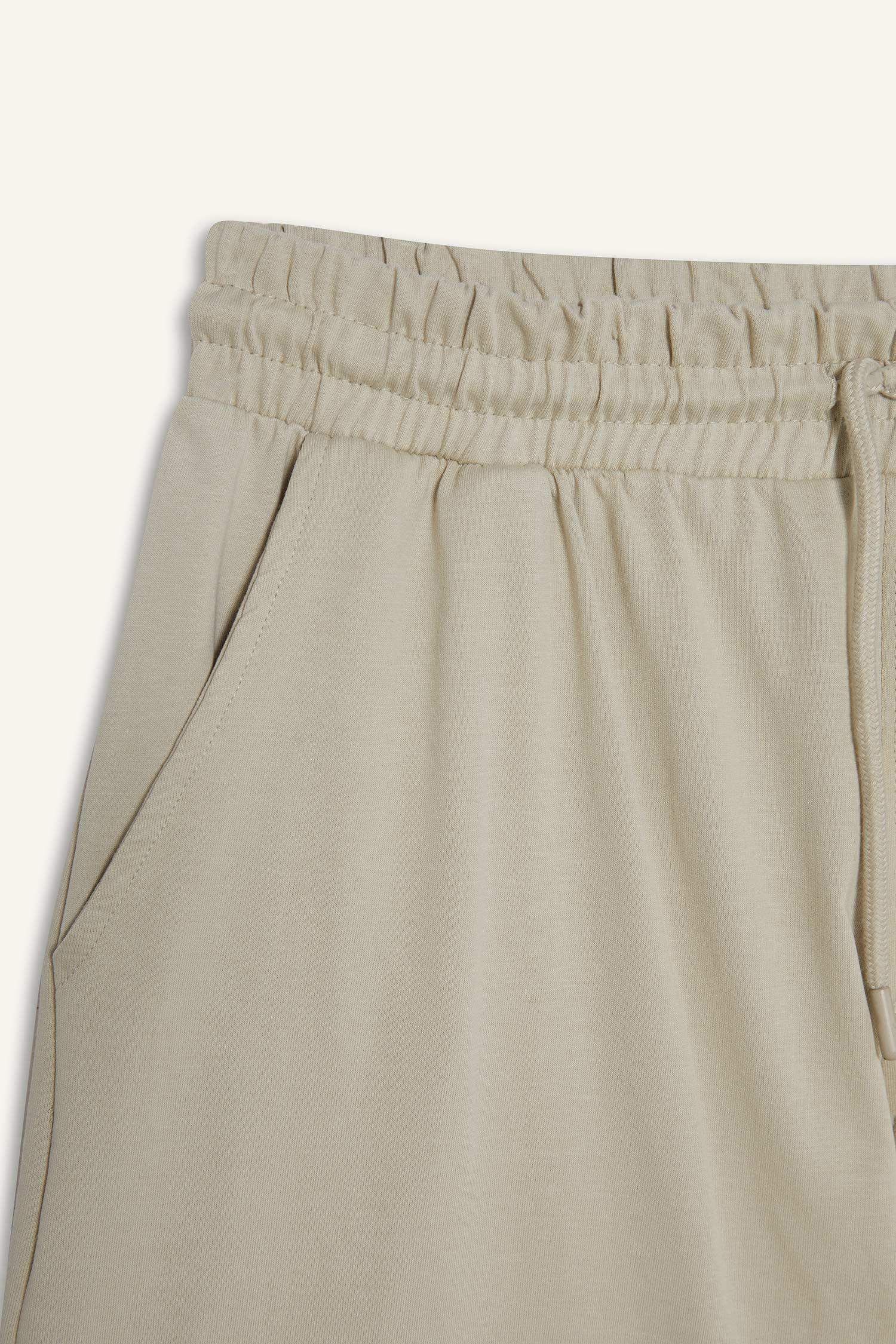 Slim Fit Dar Kesim Cepli Pamuklu Basic Düz Bermuda Şort