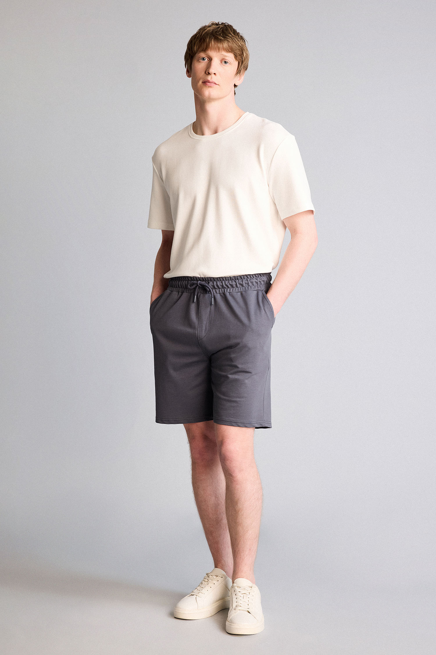 DeFacto Slim Fit Pamuklu Basic Bermuda Şort görsel 2