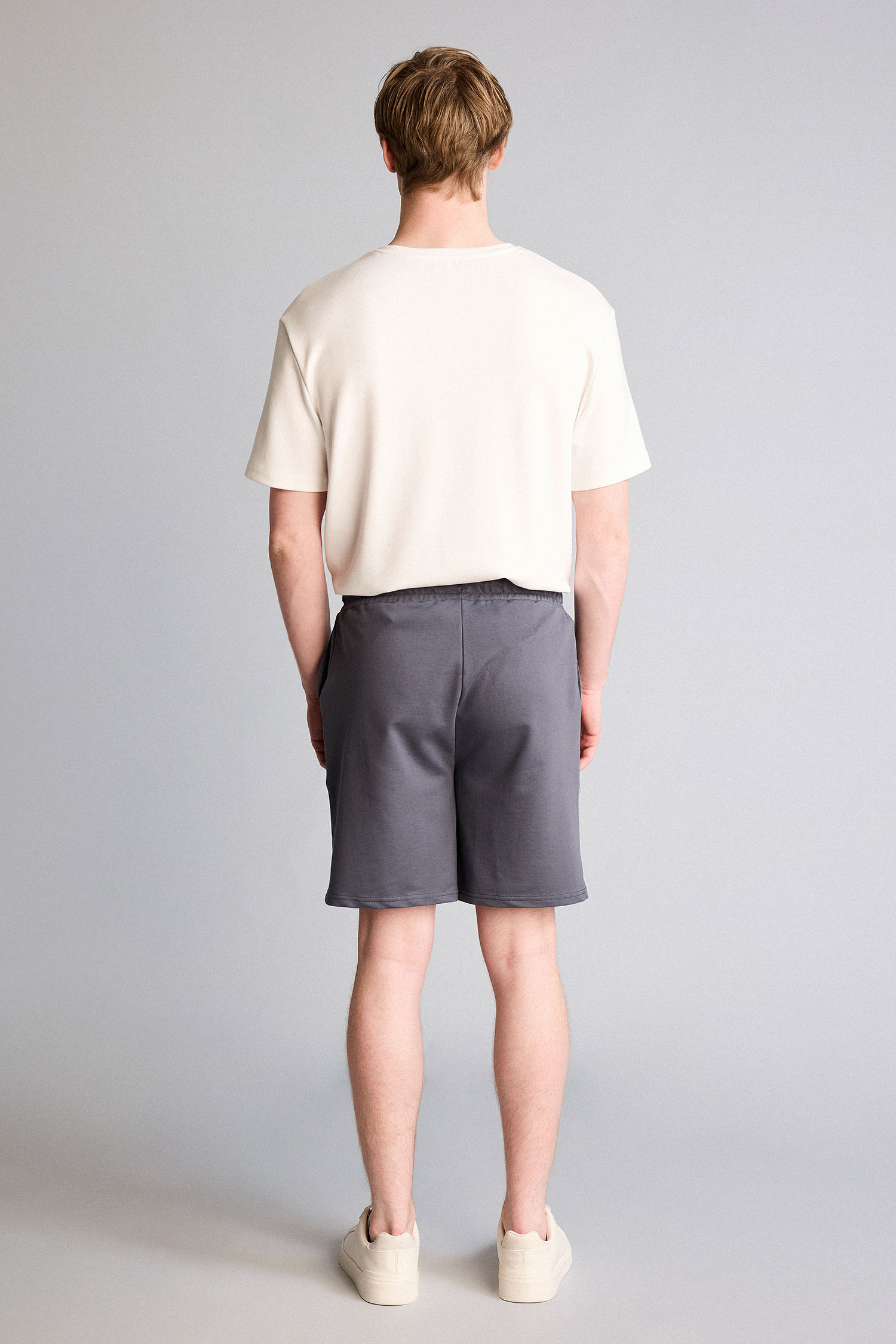 DeFacto Slim Fit Pamuklu Basic Bermuda Şort görsel 5