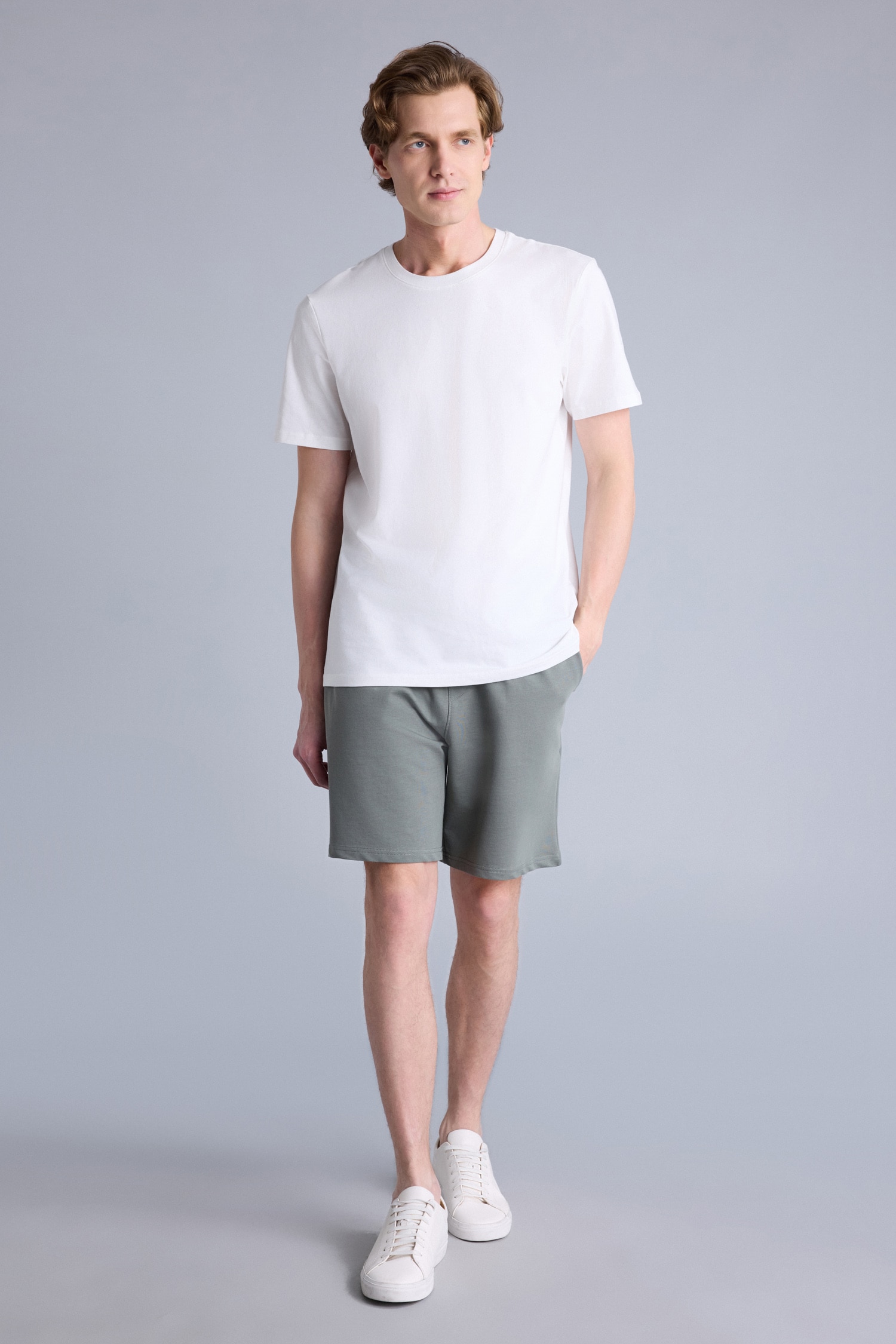 DeFacto Slim Fit Pamuklu Basic Bermuda Şort