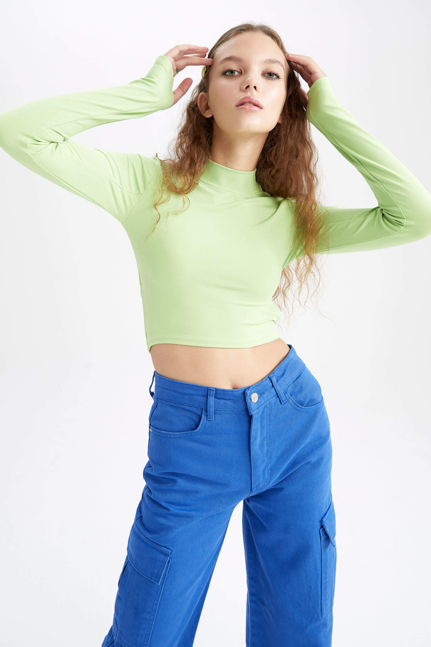Green WOMEN Slim Fit Long Sleeve T-Shirt 2650834 | DeFacto