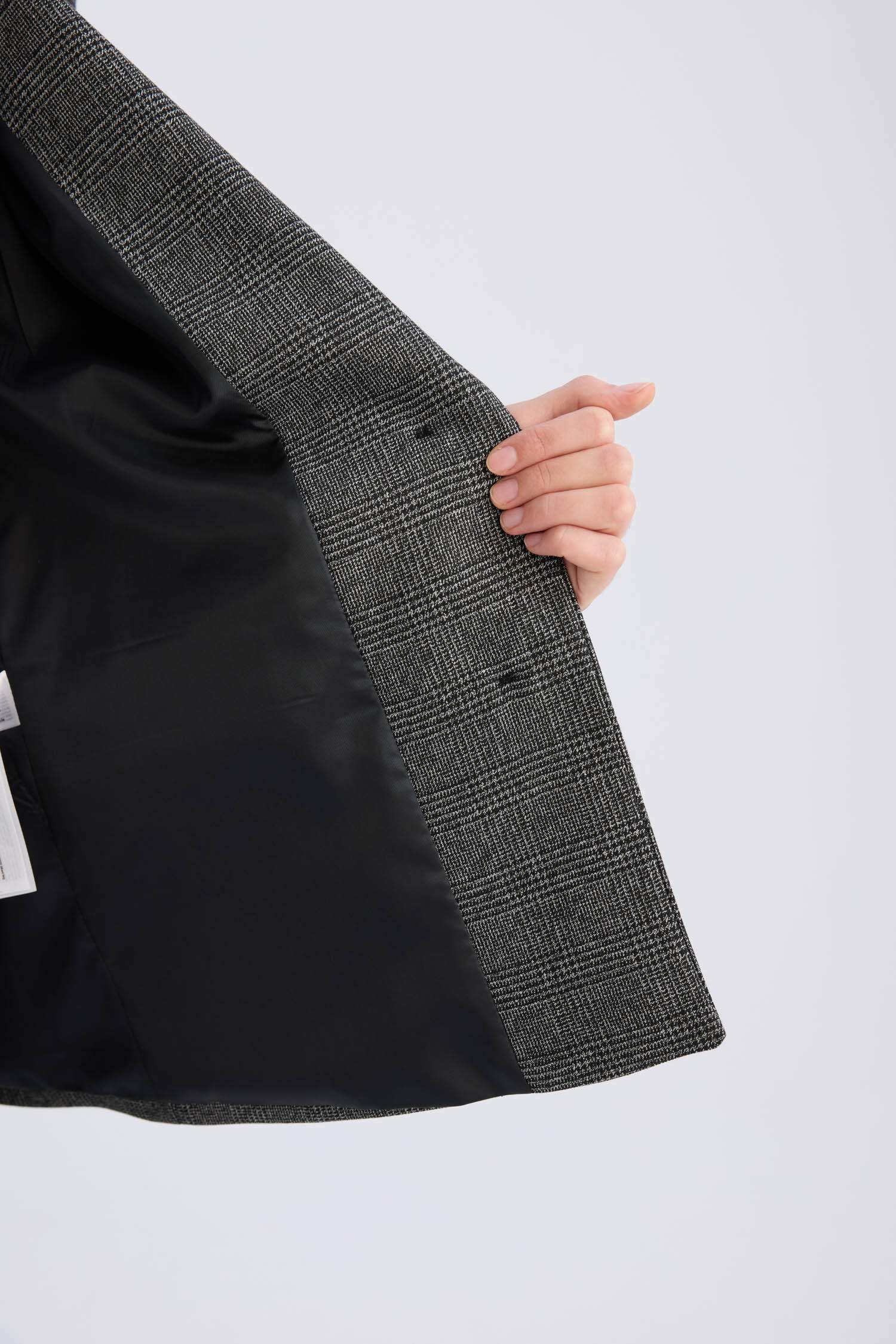 Oversize Geniş Kalıp Düğmeli Blazer Ceket