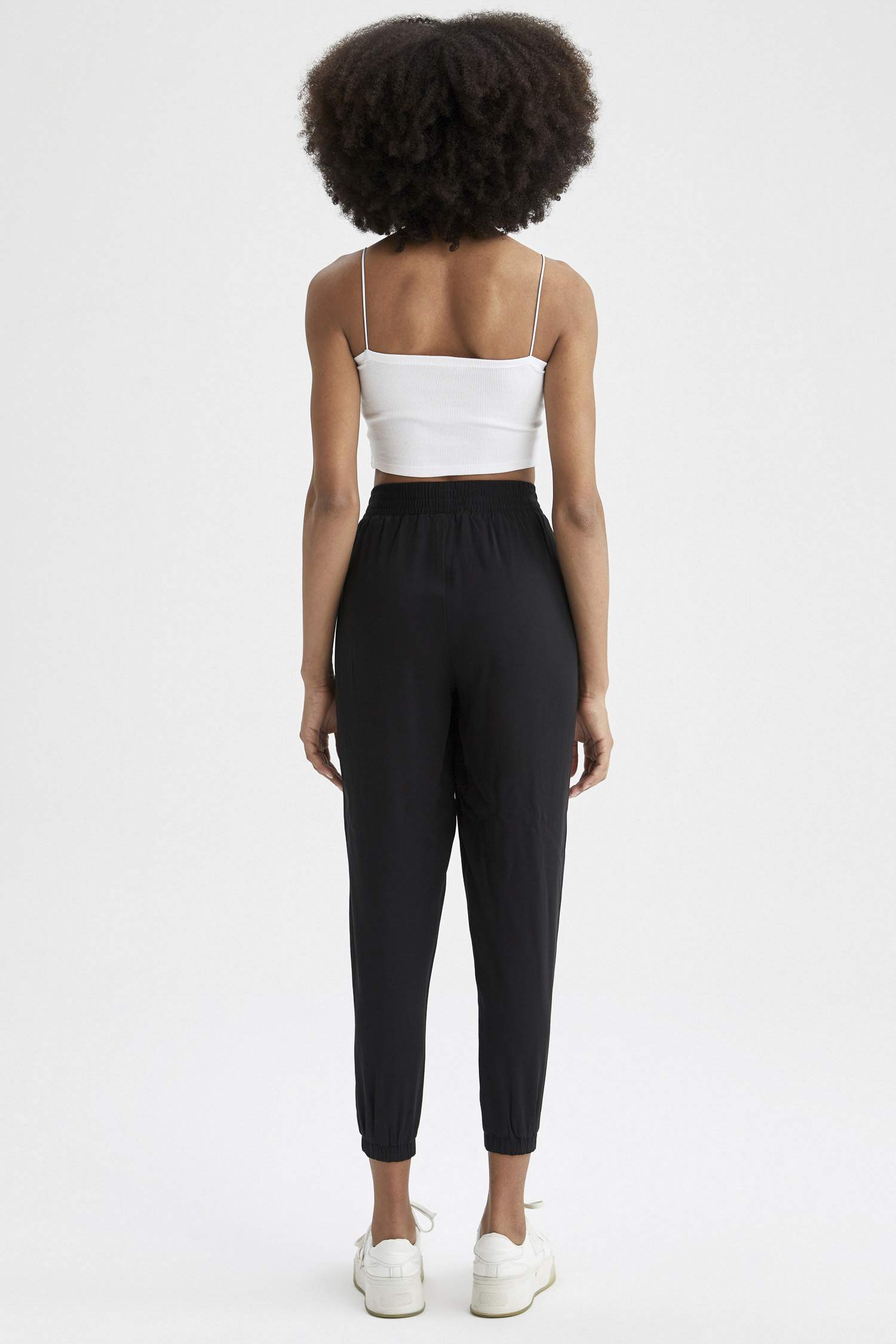 سروال فيسكوز جوجر قصة عادية