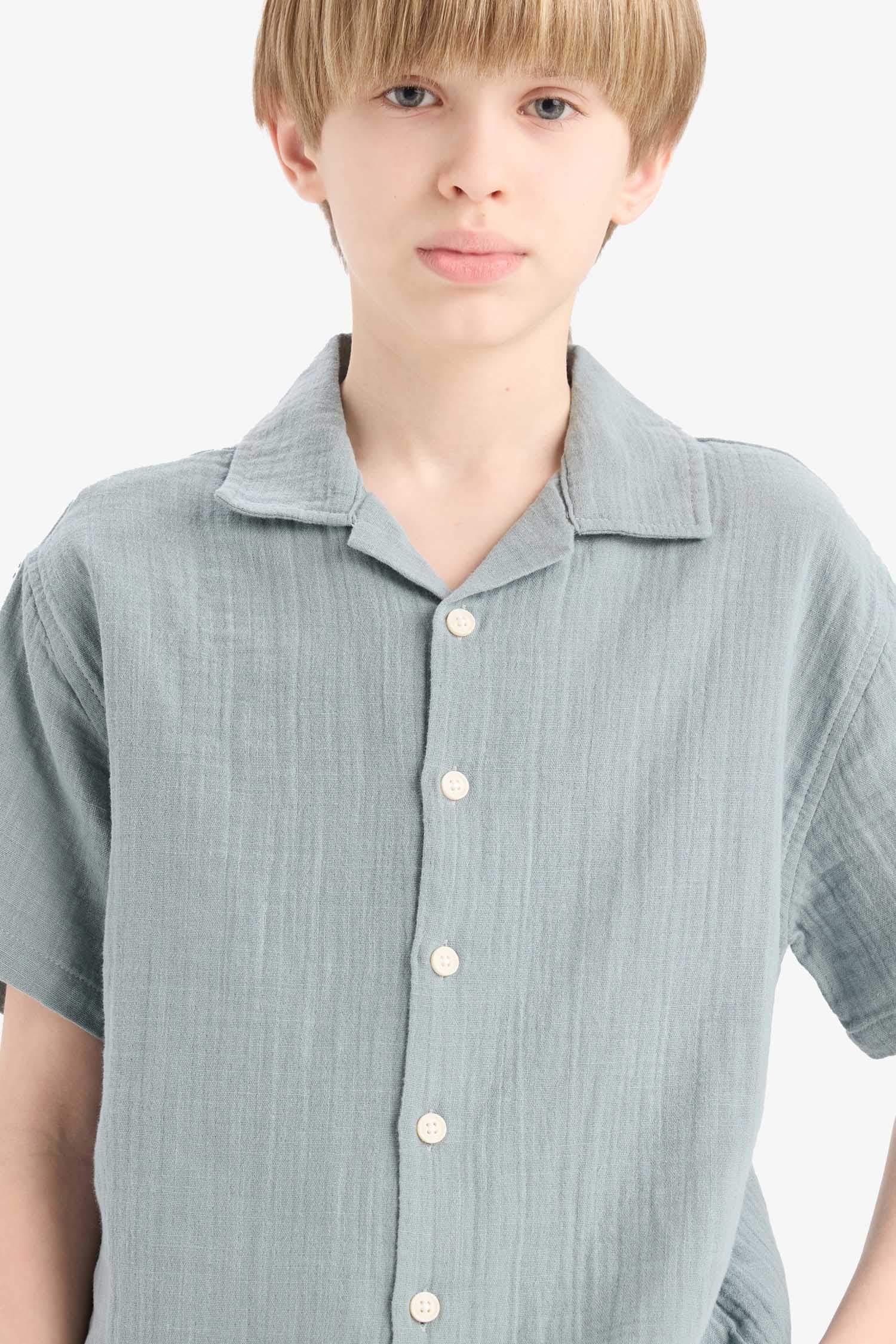 Erkek Çocuk Oversize Geniş Kalıp Polo Yaka Müslin Kısa Kollu Gömlek