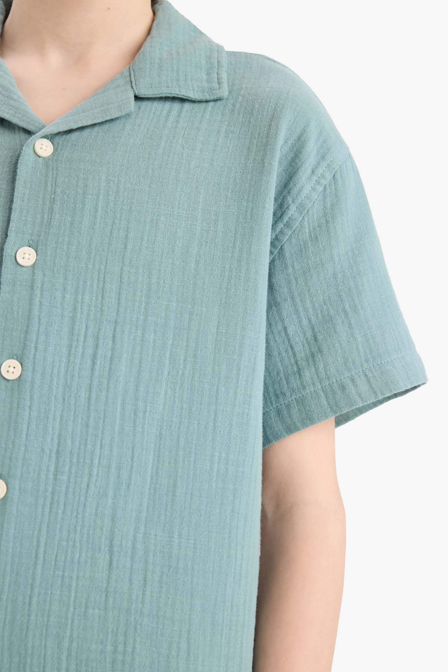 Erkek Çocuk Oversize Geniş Kalıp Polo Yaka Müslin Kısa Kollu Gömlek