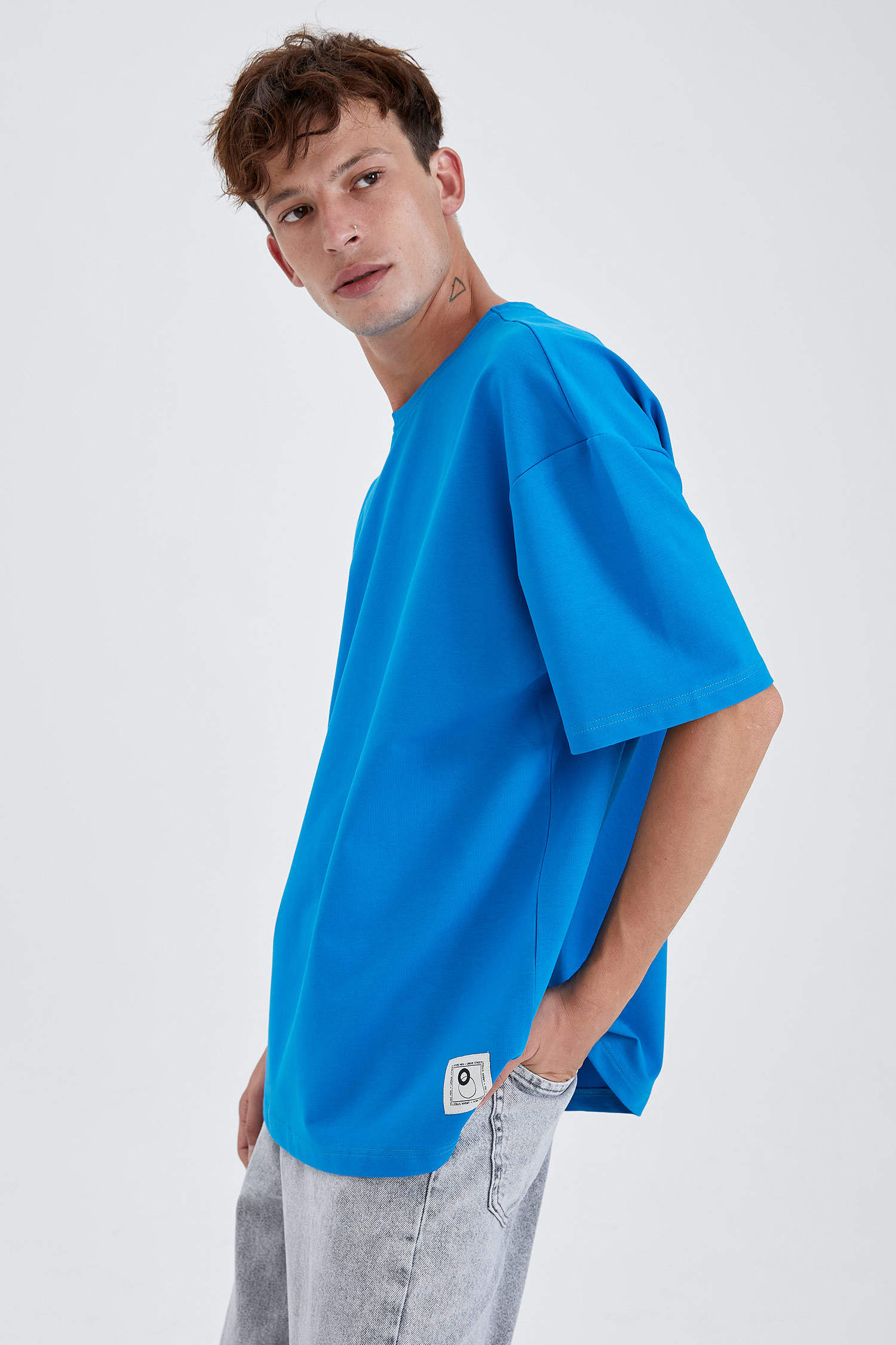 Blue MAN Basic Short Sleeve Knitted T-shirt 2317103 | DeFacto