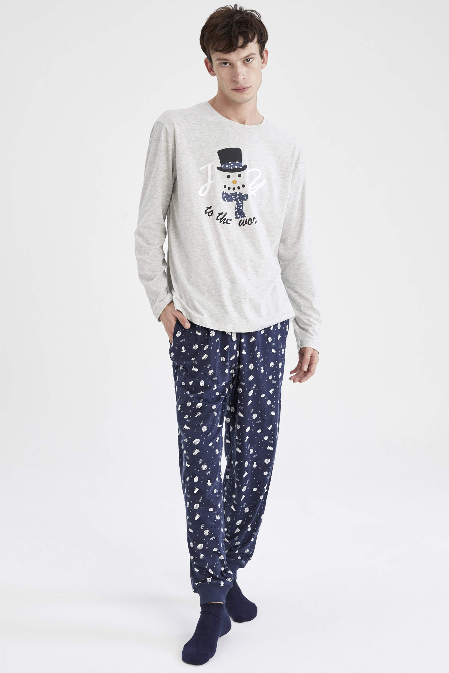 Defacto Yılbaşı Temalı Regular Fit Pijama Takımı. 2