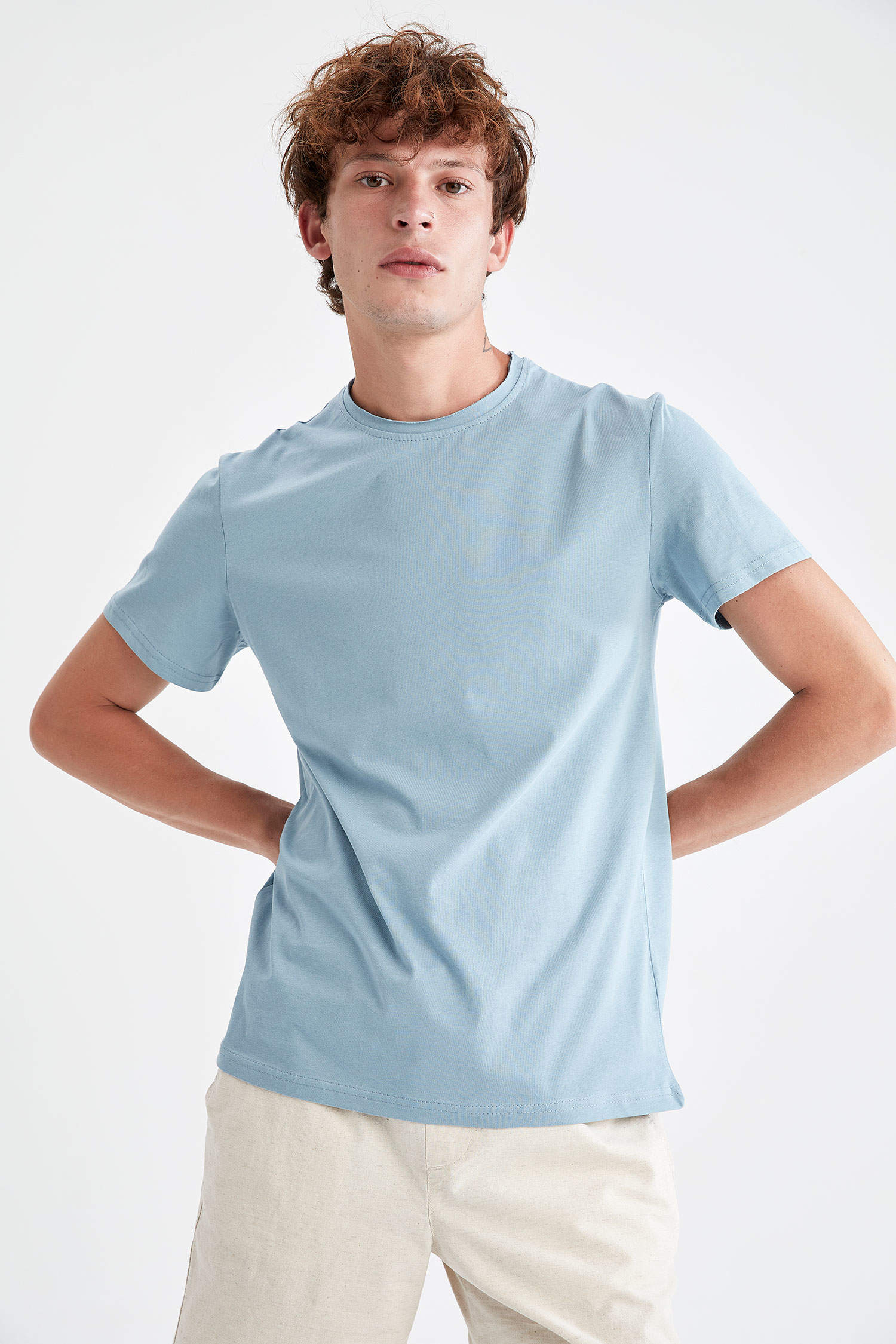 Blue MAN Slim Fit Short Sleeve Knitted T-Shirt 2315907 | DeFacto