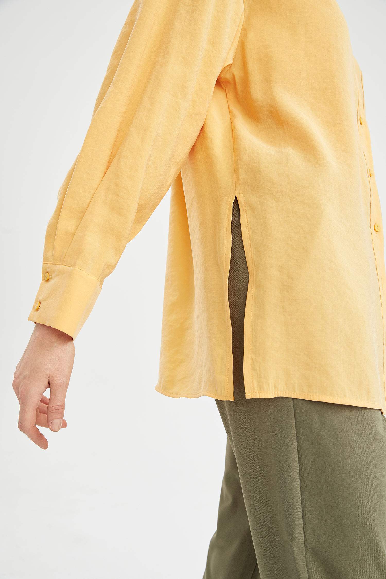 Yellow WOMAN Shirt Collar Oversize Fit Tencel Tunic 2336194 | DeFacto