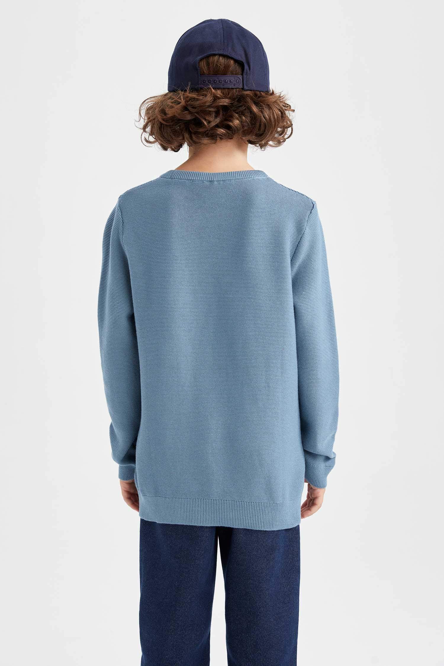 Свитер стандартного кроя для девочек