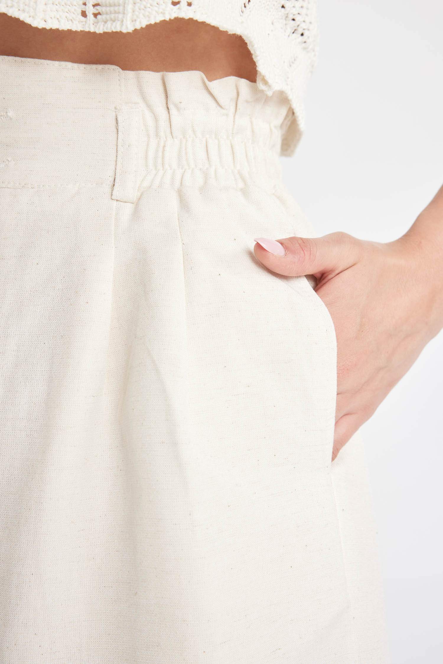 Short Paperbag en lin mélangé à Coupe décontractée