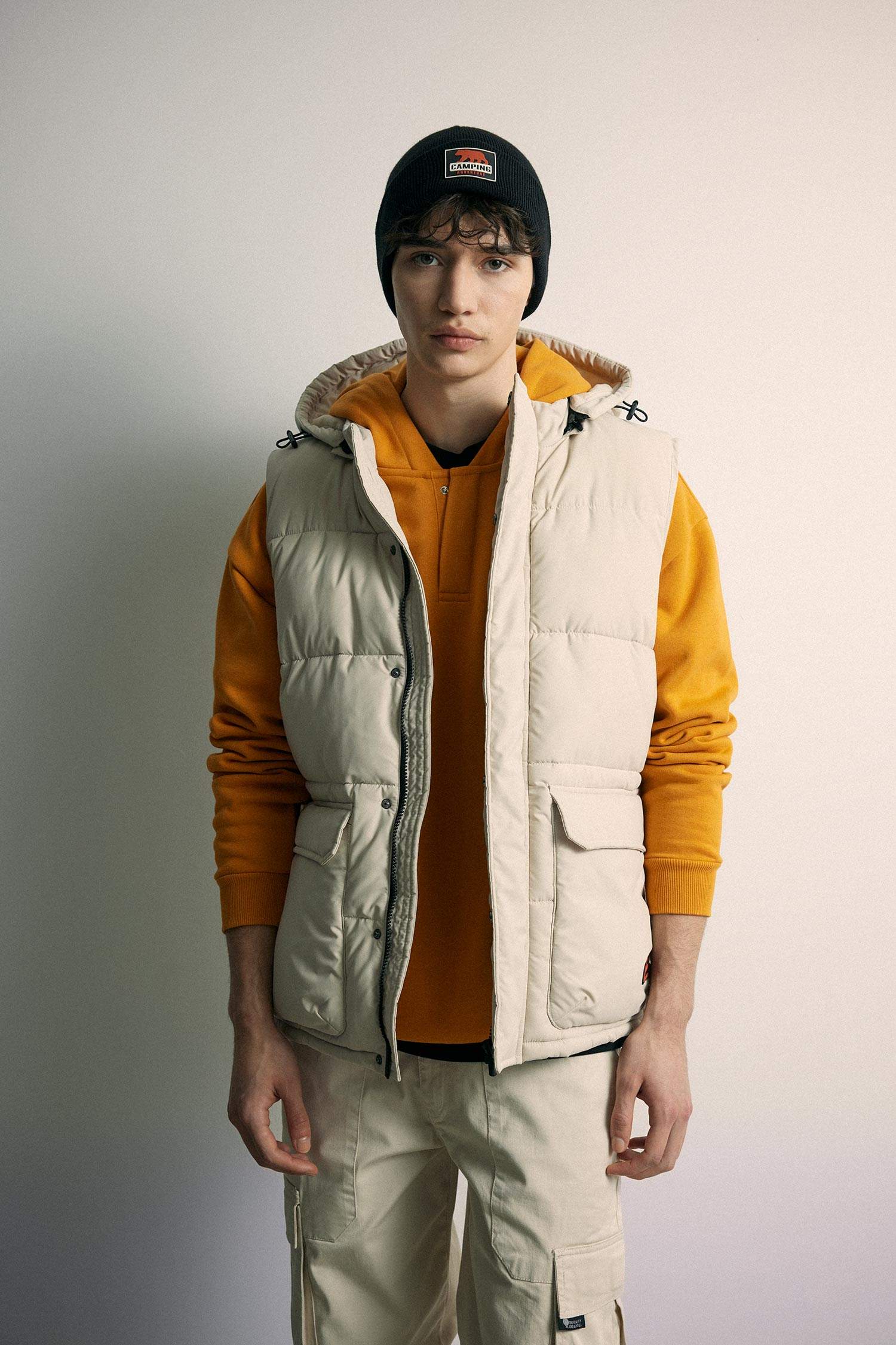 Su İtici Regular Fit Kapüşonlu Fermuarlı İç Cepli Şişme Yelek