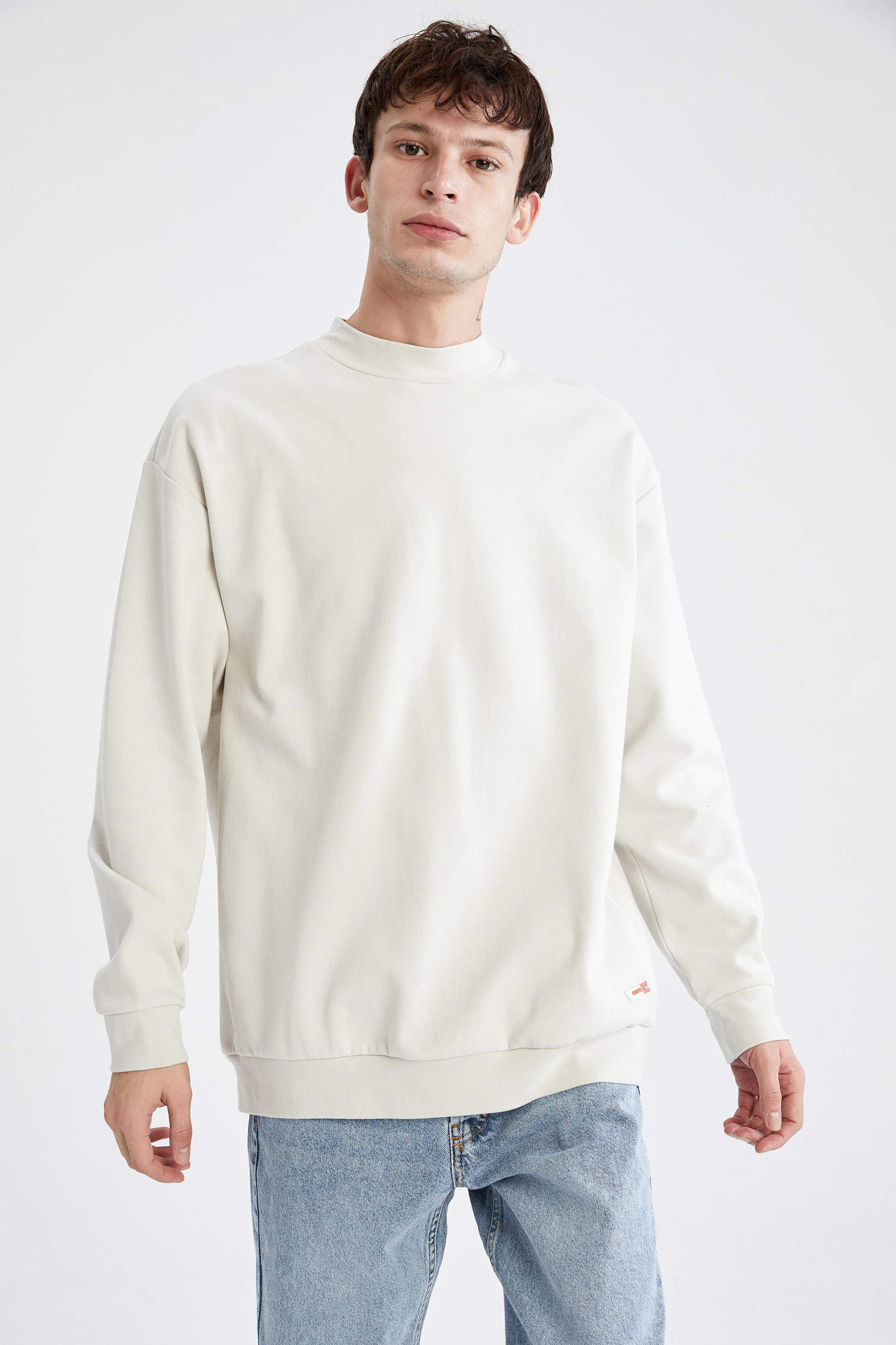 Beige Man Boxy Fit Long Sleeve Sweatshirt 2356617 | DeFacto