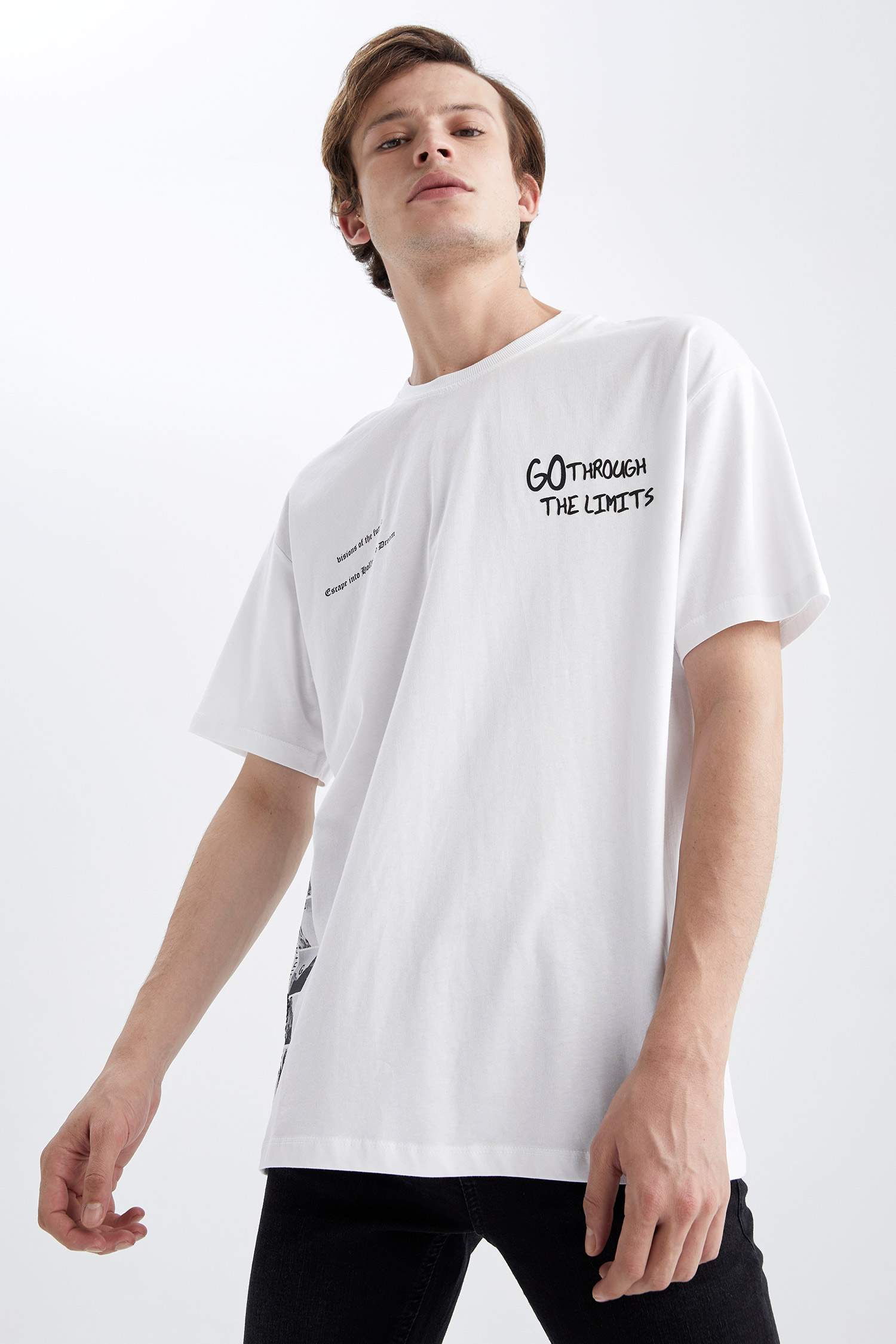 White Man Boxy Fit Short Sleeve Printed T-Shirt 2375414 | DeFacto