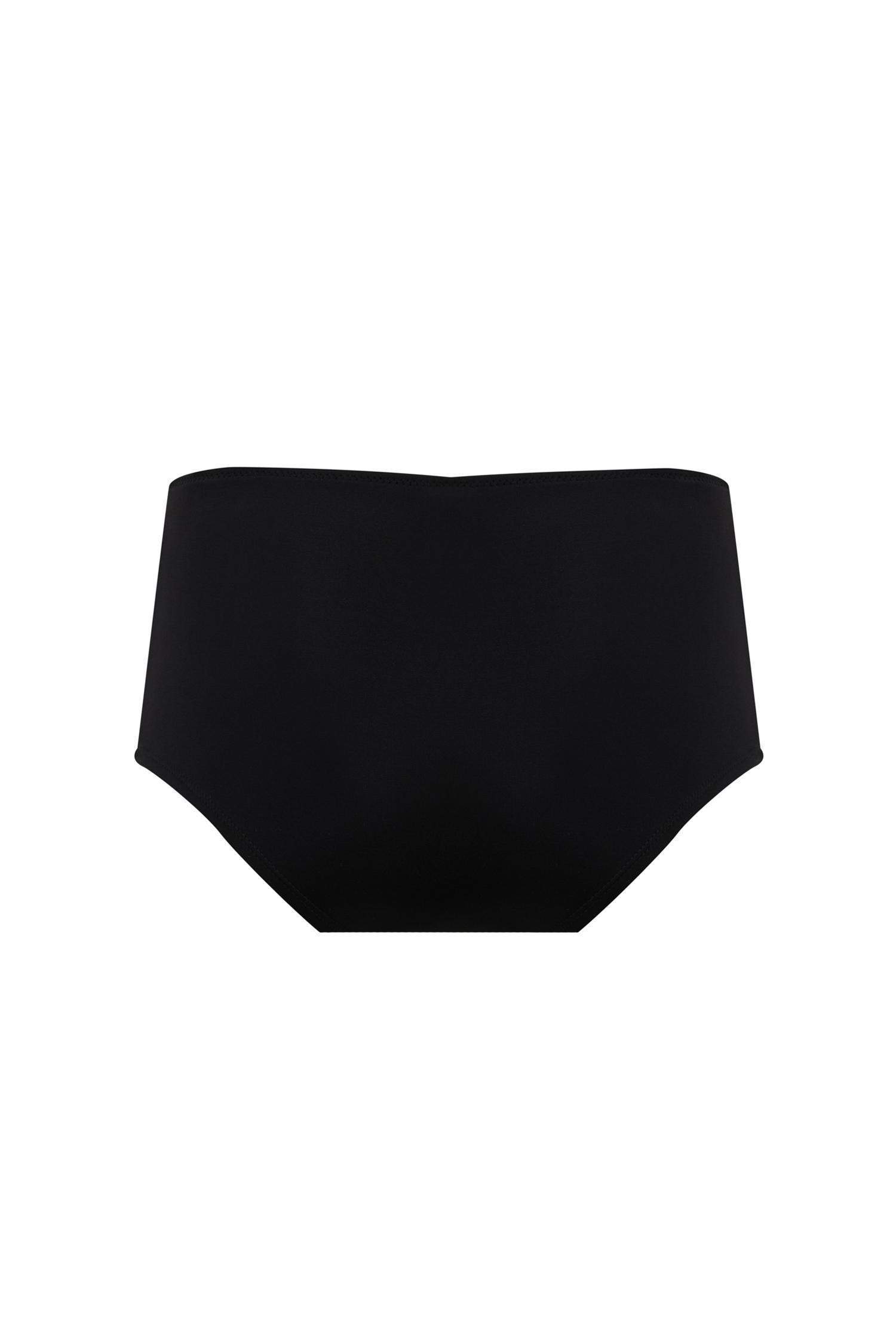 كلوت بكيني قصة عادية