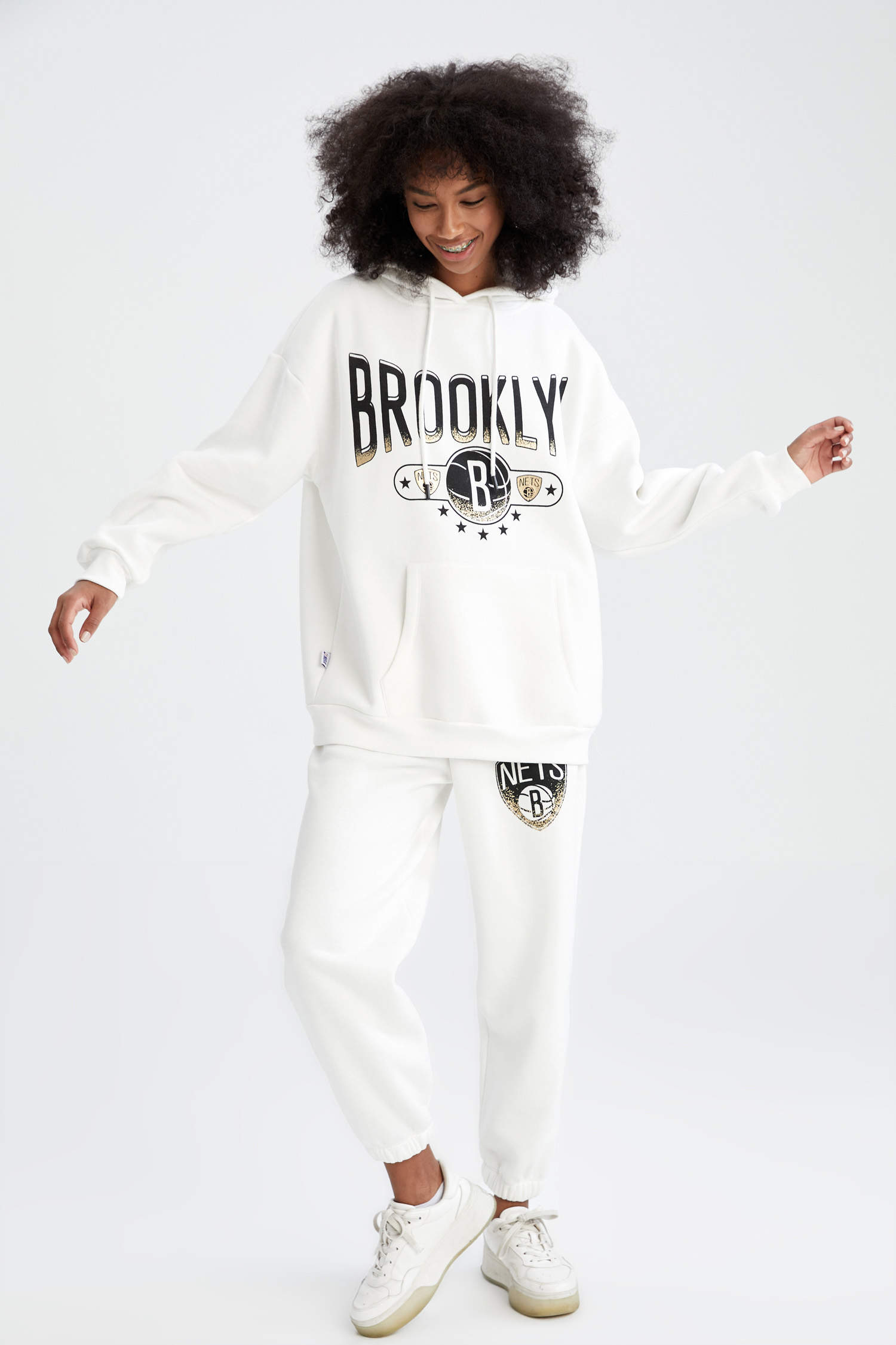 Defacto Fit Brooklyn Nets Lisanslı Cepli Kalın Sweatshirt Kumaşı İçi Yumuşak Tüylü Eşofman Alt. 4