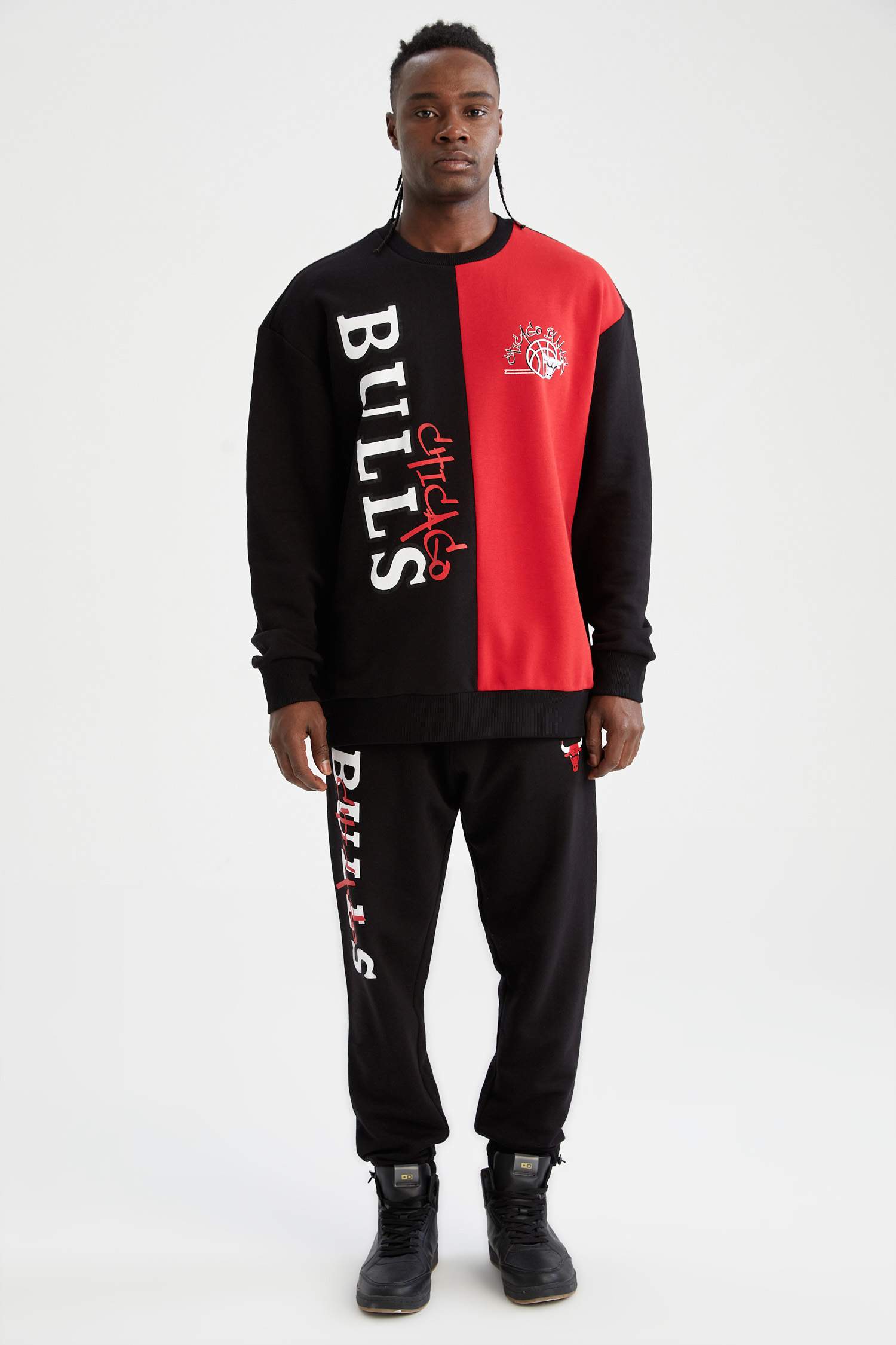 Defacto Fit NBA Chicago Bulls Sweat-shirt oversize à col ras du cou sous licence
